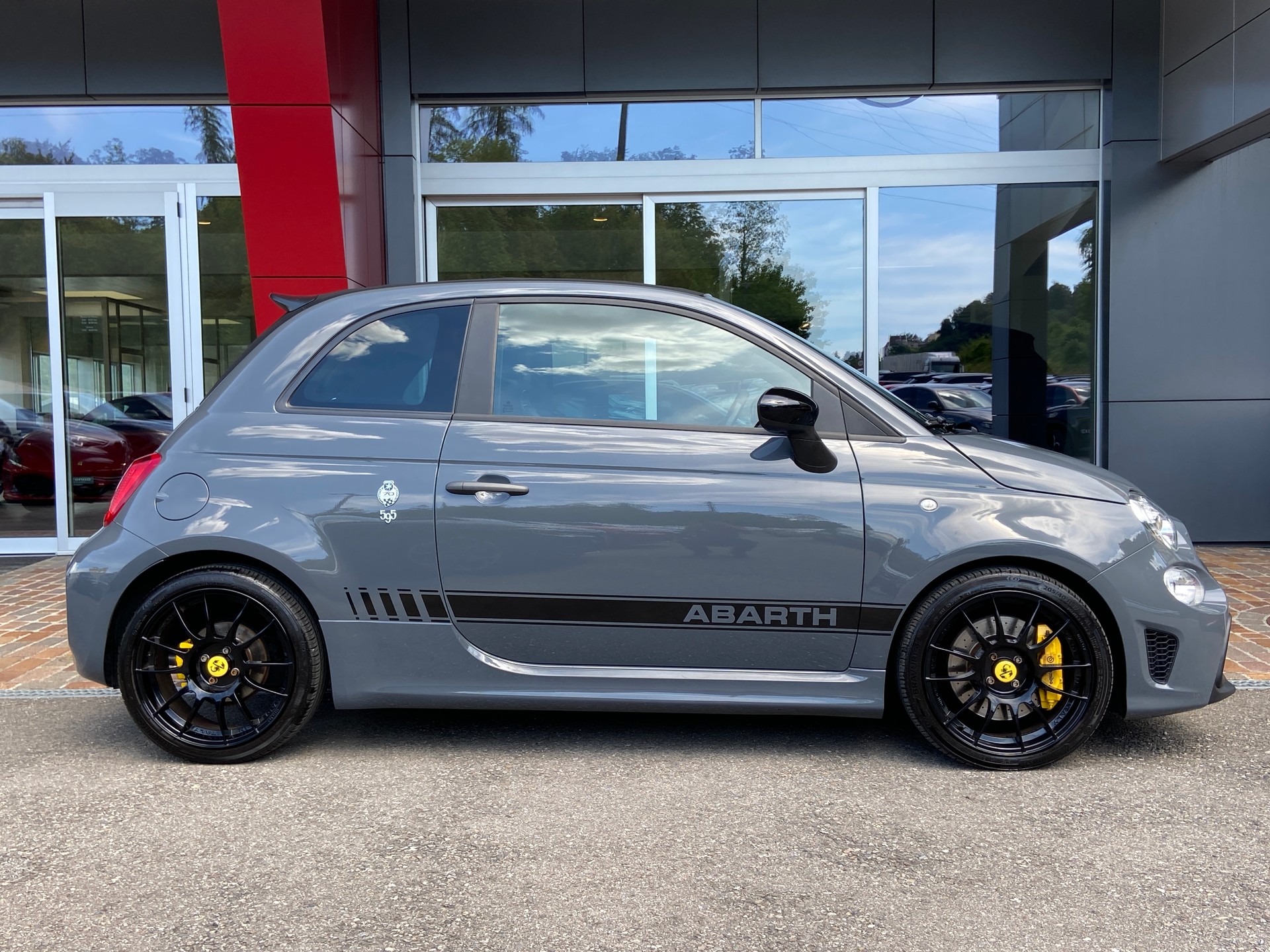 FIAT 595 Cabrio 1.4 16V Turbo Abarth Competizione Dualogic - Automat-image-14