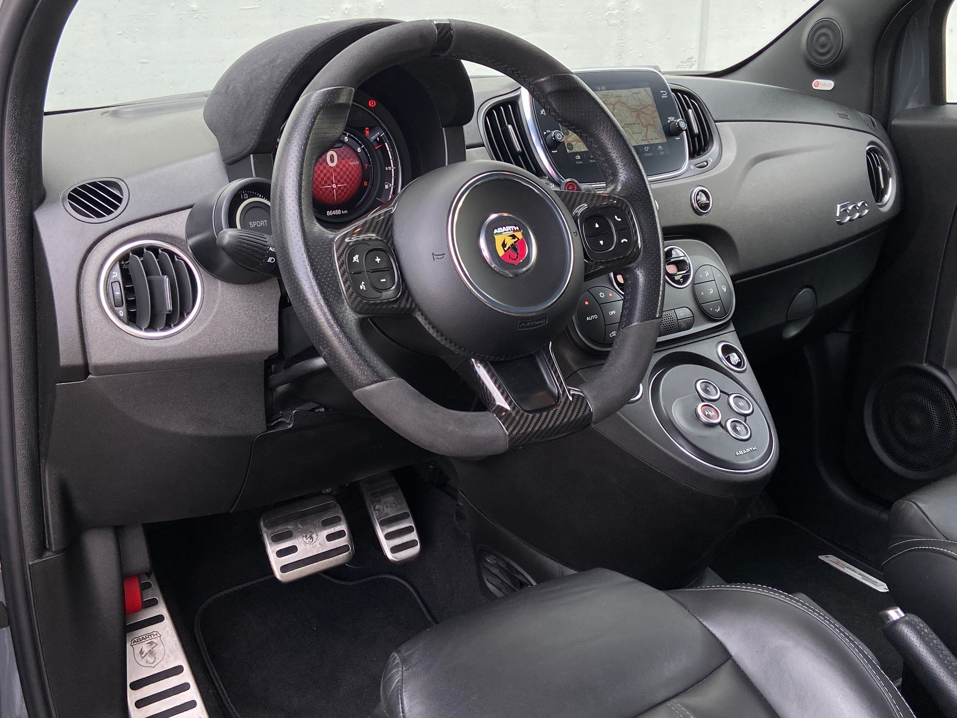 FIAT 595 Cabrio 1.4 16V Turbo Abarth Competizione Dualogic - Automat-image-4