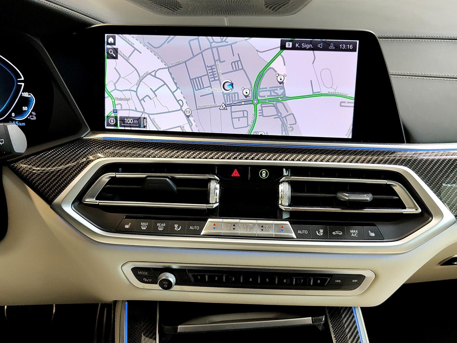 BMW X5 45e xDrive Attraktiven Leasingzinssatz ab 0.9 % bei Abschluss einer BMW Fahrzeugversicherung-image-13