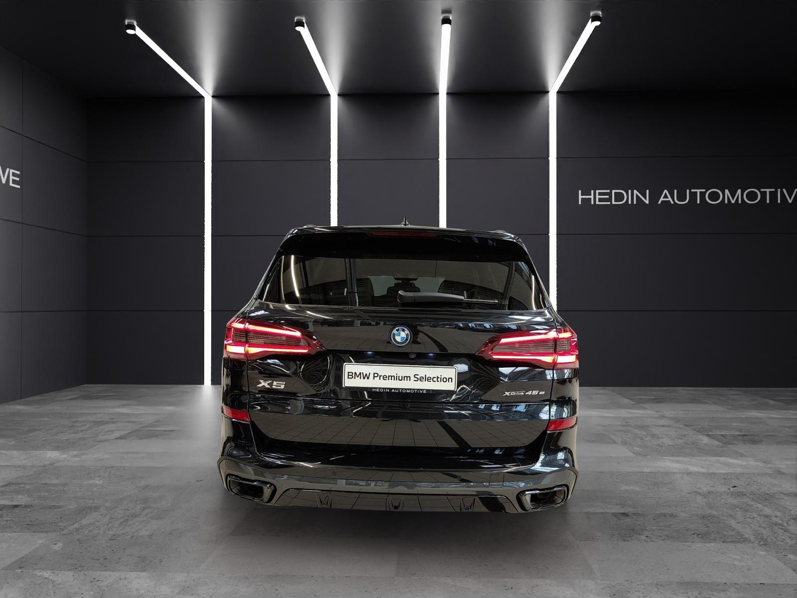 BMW X5 45e xDrive Attraktiven Leasingzinssatz ab 0.9 % bei Abschluss einer BMW Fahrzeugversicherung-image-4