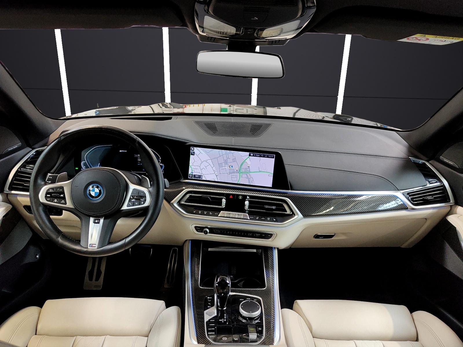 BMW X5 45e xDrive Attraktiven Leasingzinssatz ab 0.9 % bei Abschluss einer BMW Fahrzeugversicherung-image-18