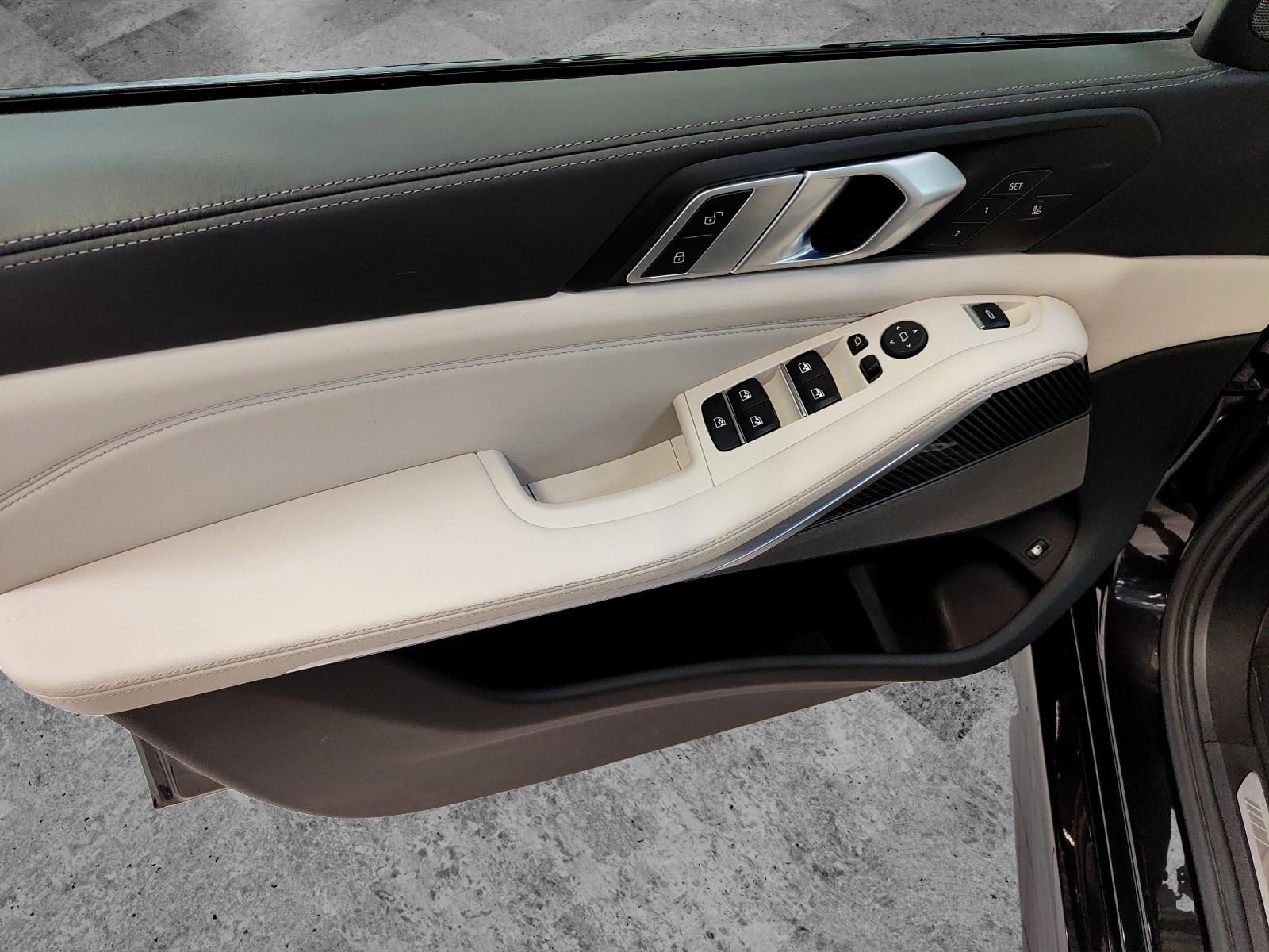BMW X5 45e xDrive Attraktiven Leasingzinssatz ab 0.9 % bei Abschluss einer BMW Fahrzeugversicherung-image-14
