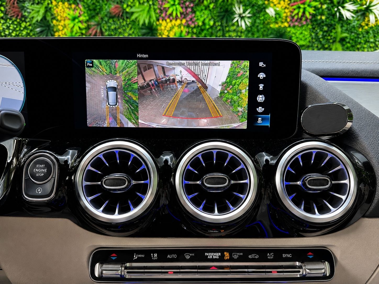 MERCEDES-BENZ GLA 220d 4Matic Progressive 8G-DCT-image-15