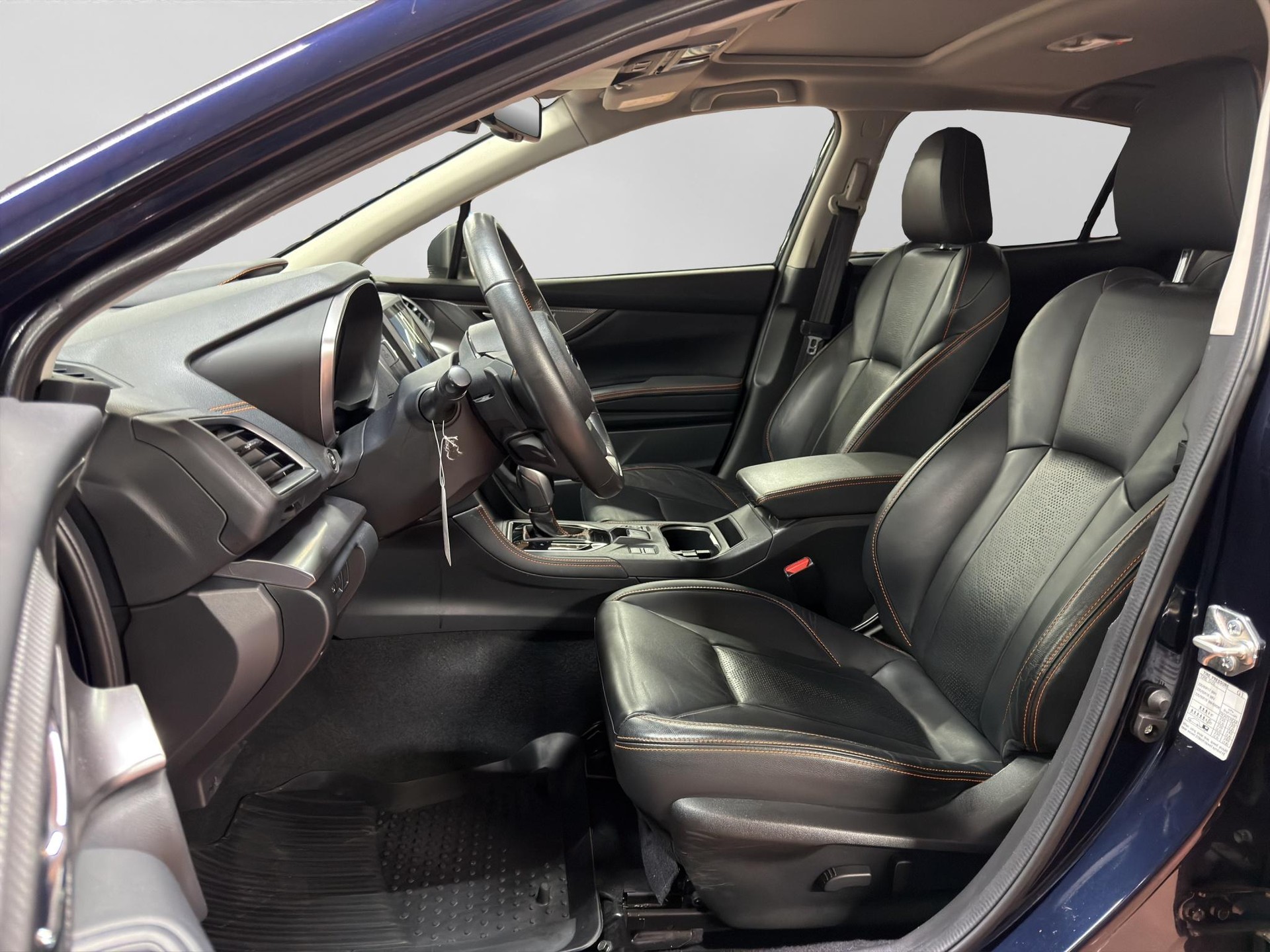 SUBARU XV 2.0i e-Boxer Luxury-image-1