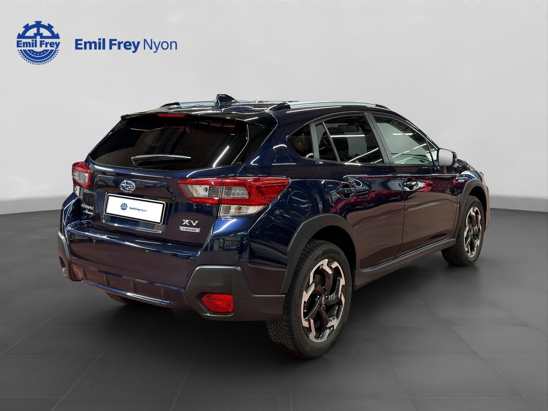 SUBARU XV 2.0i e-Boxer Luxury-image-5