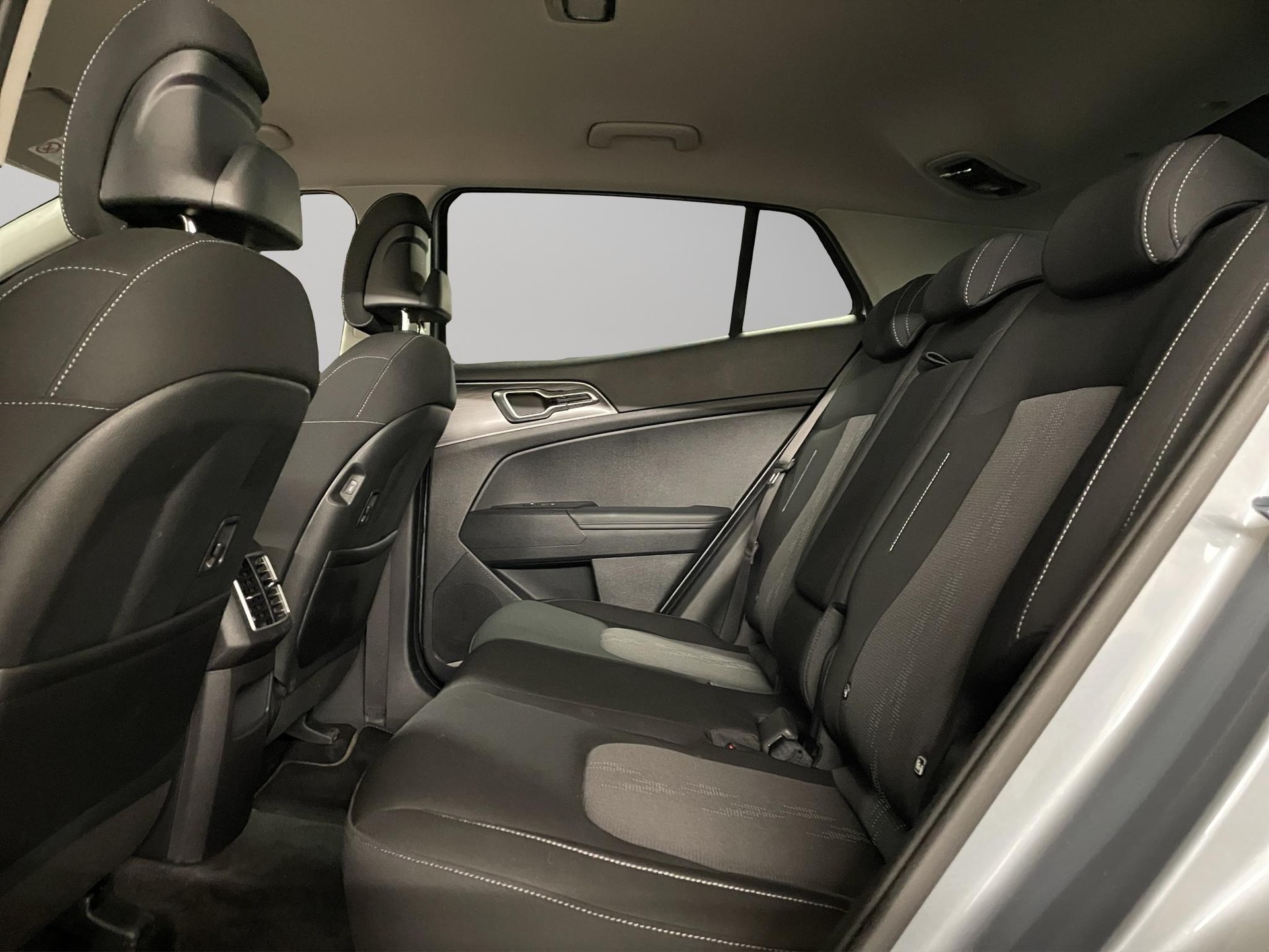 KIA Sportage 1.6 T-GDi Power Edition-image-7