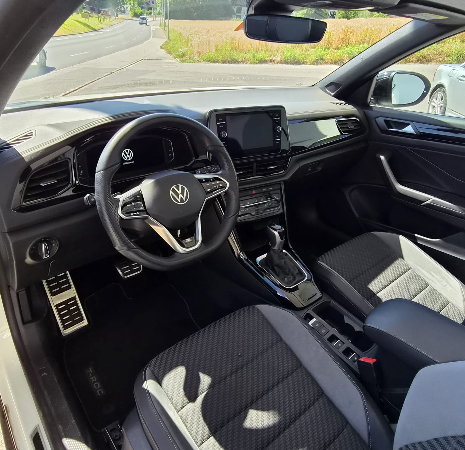 VW T-Roc Cabriolet 1.5 TSI EVO R-Line DSG-image-8