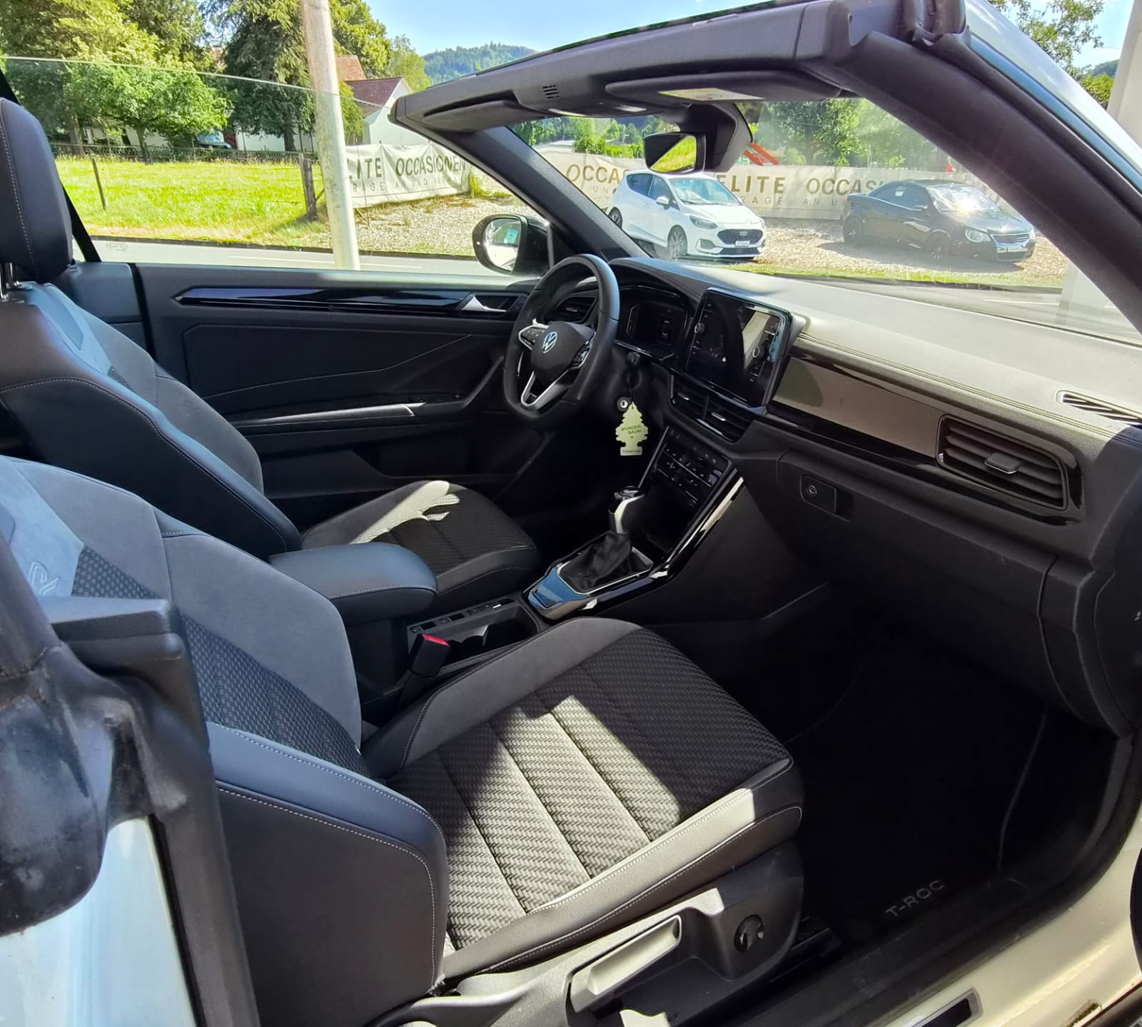VW T-Roc Cabriolet 1.5 TSI EVO R-Line DSG-image-9