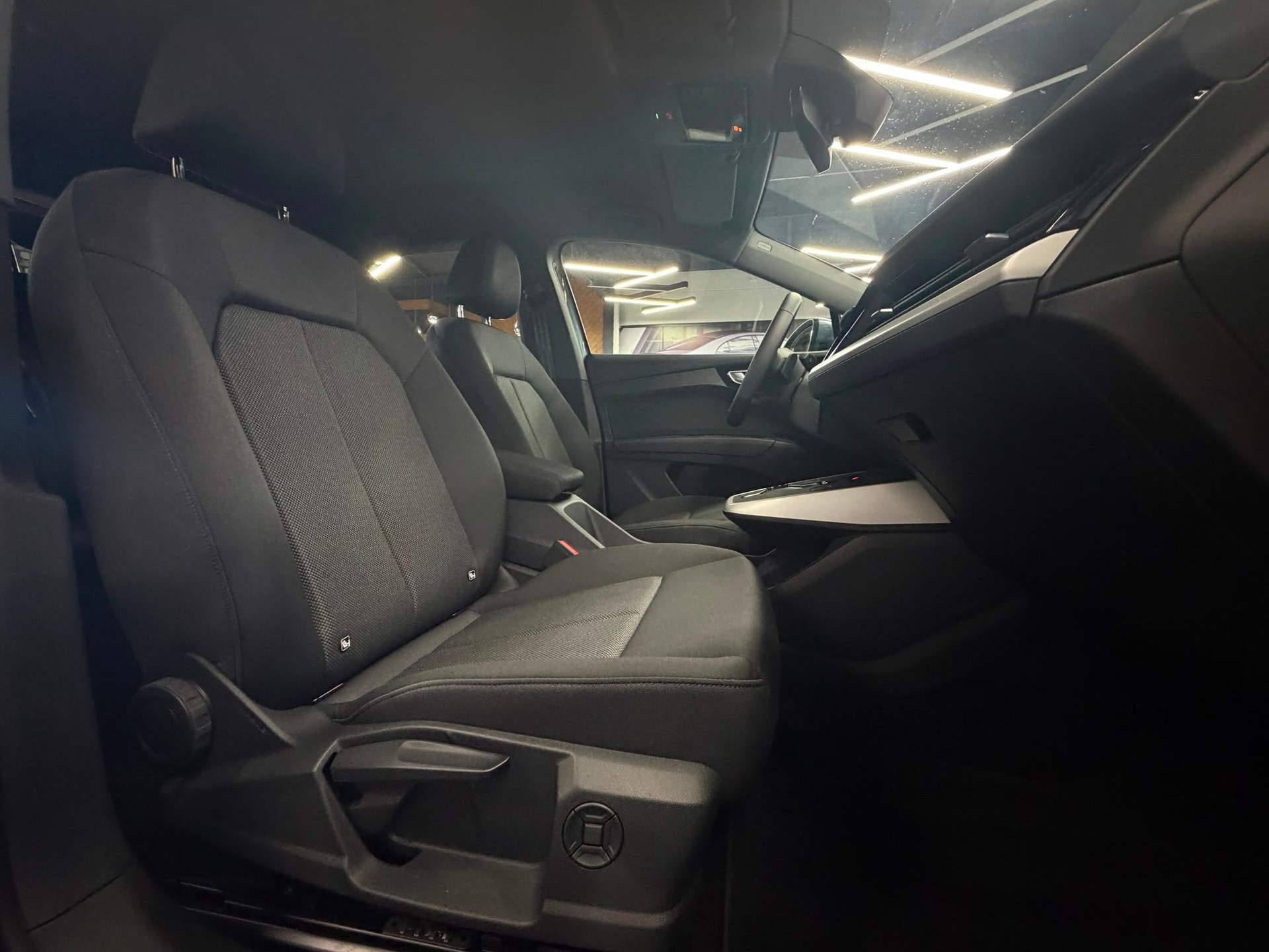 AUDI Q4 Sportback e-tron 45-image-23