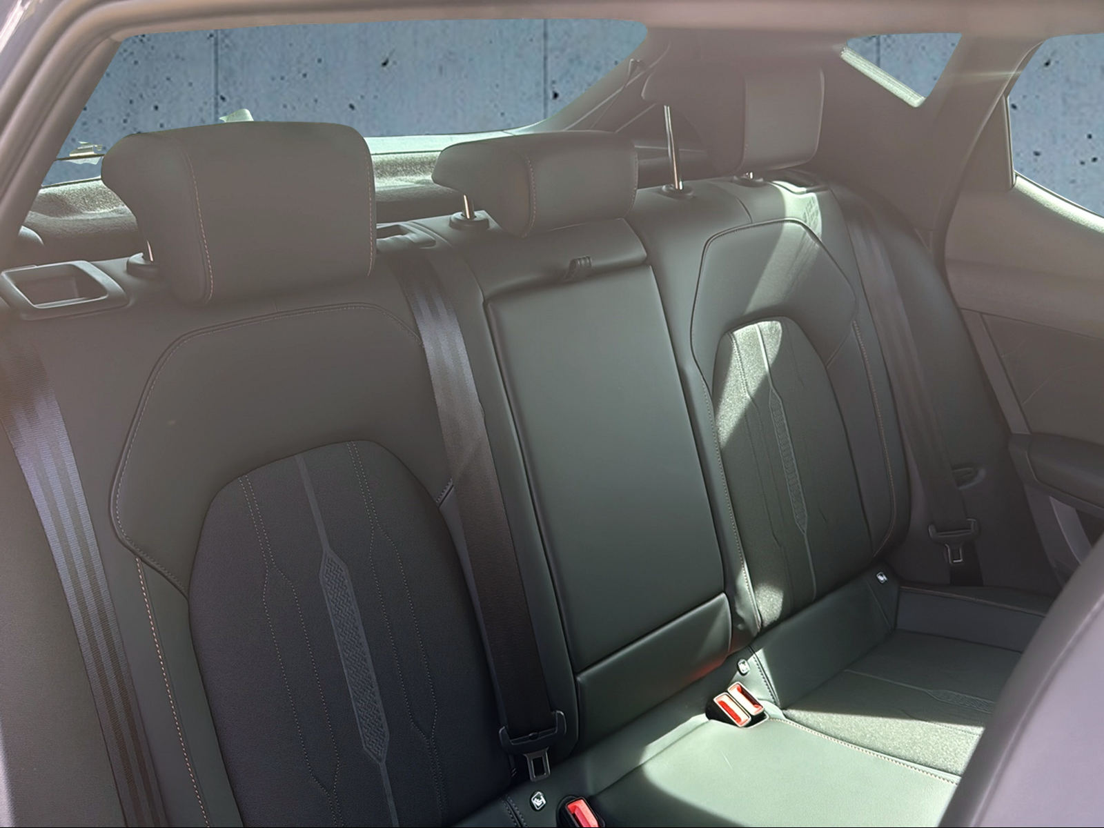 CUPRA LEON 1.4 e-HYBRID pHEV DSG-image-12