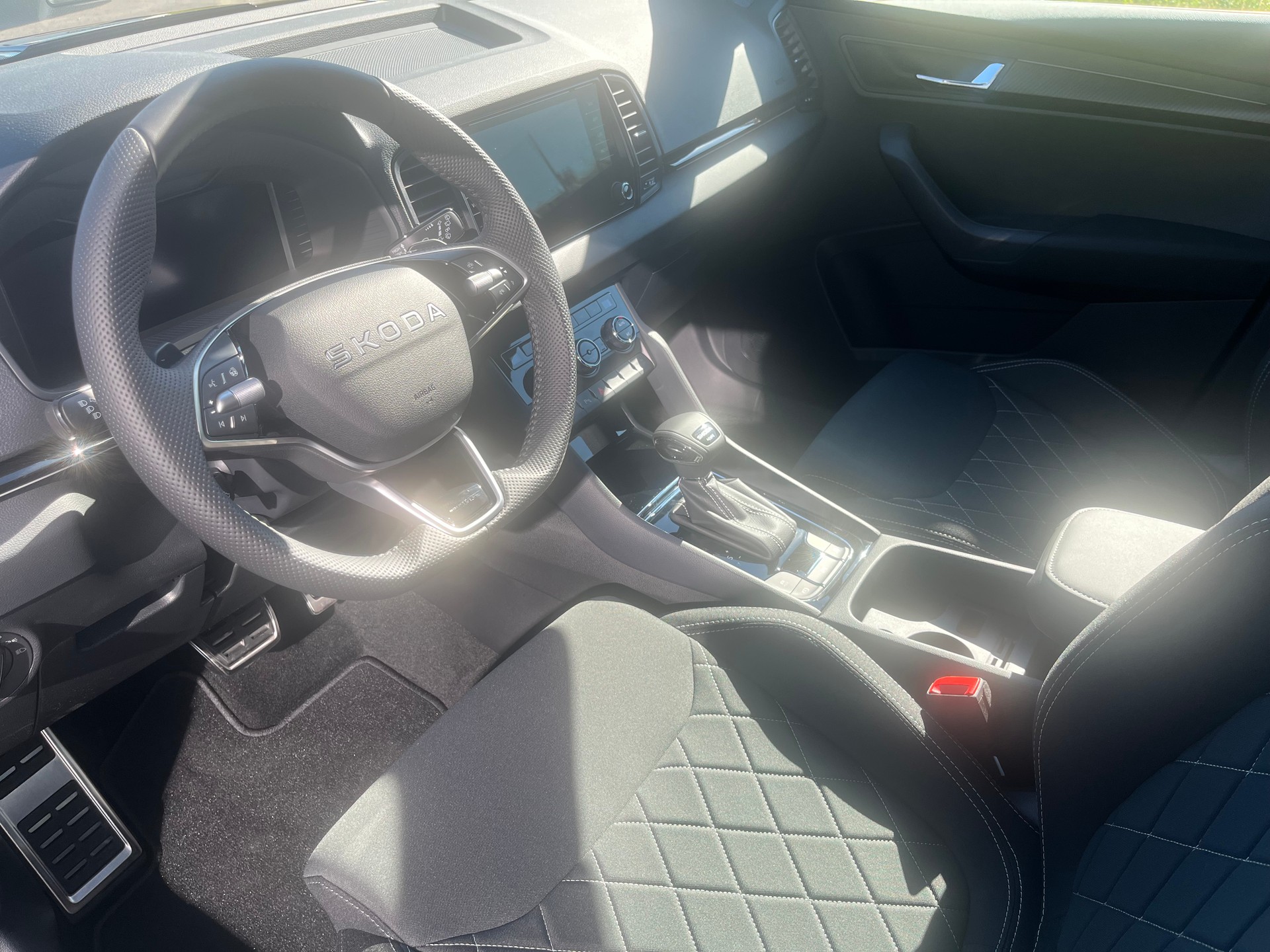 SKODA Karoq 2.0 TSI SportLine 4x4 DSG-image-5
