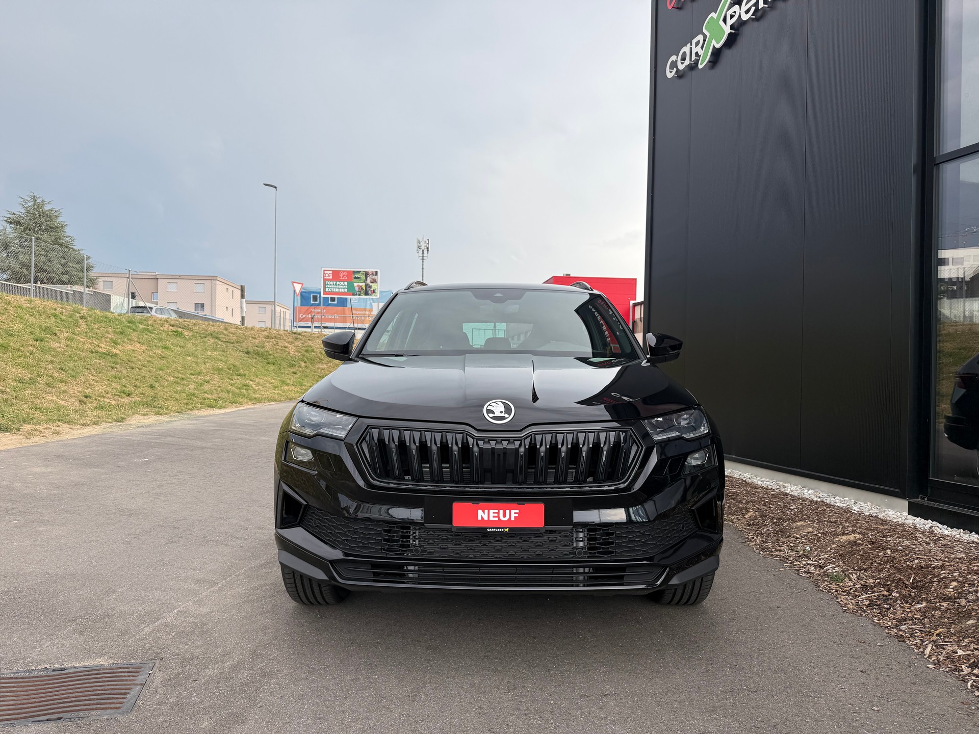 SKODA Karoq 2.0 TSI SportLine 4x4 DSG-image-6