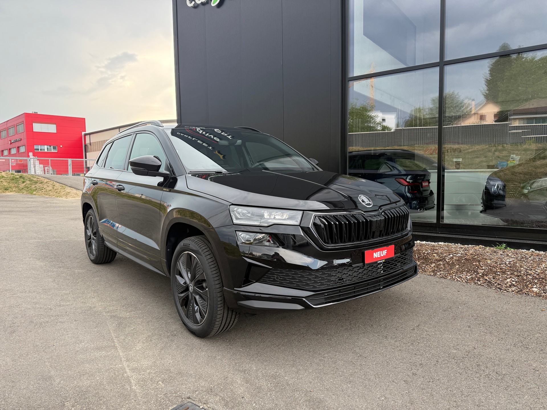 SKODA Karoq 2.0 TSI SportLine 4x4 DSG-image-0