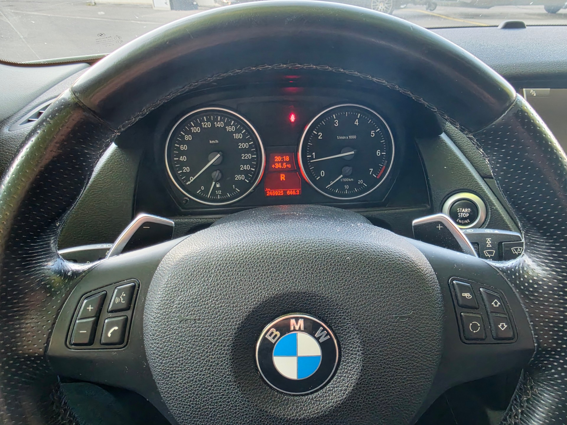 BMW X1 xDrive 20i Steptronic-image-9