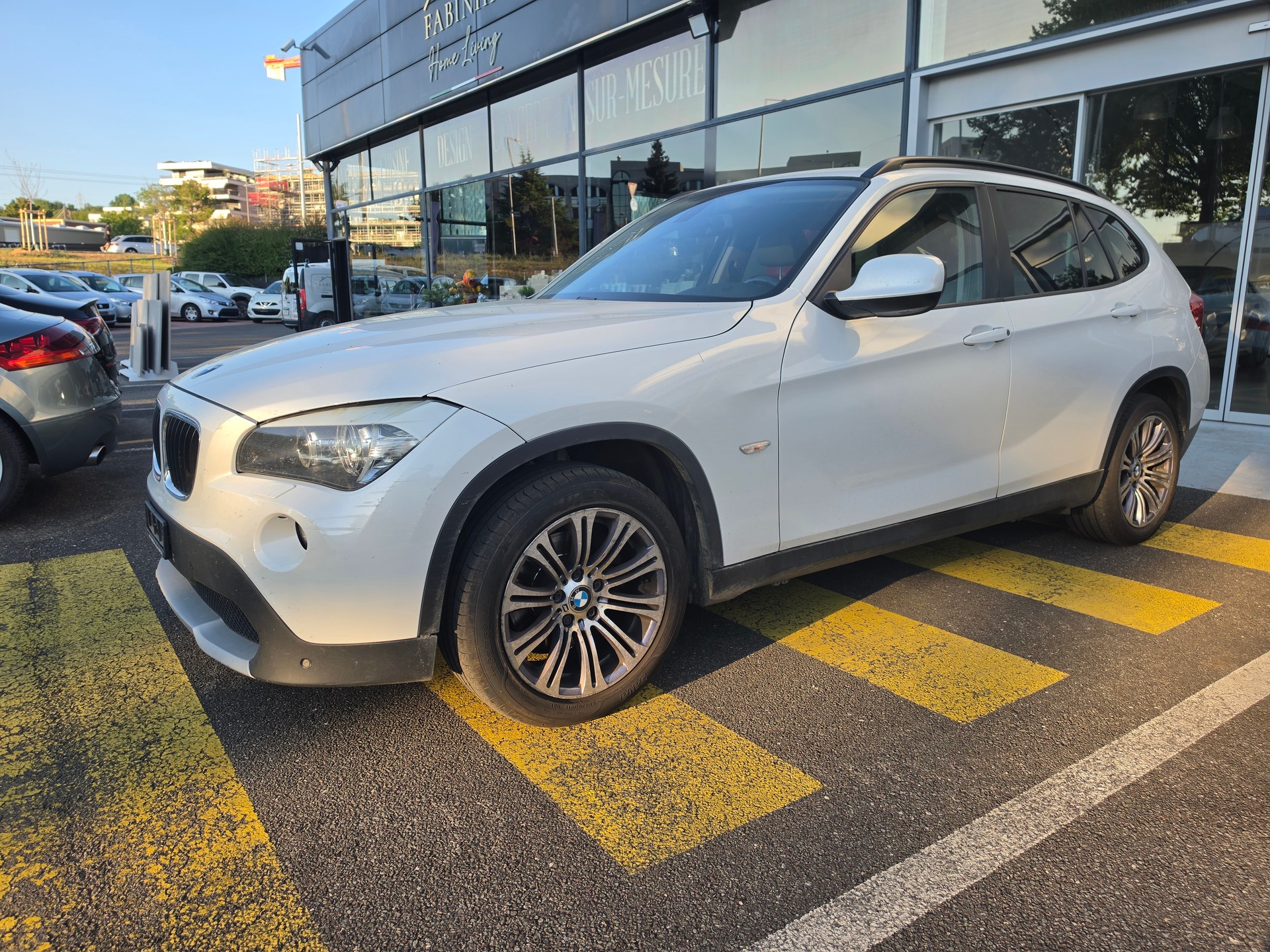 BMW X1 xDrive 20i Steptronic-image-4