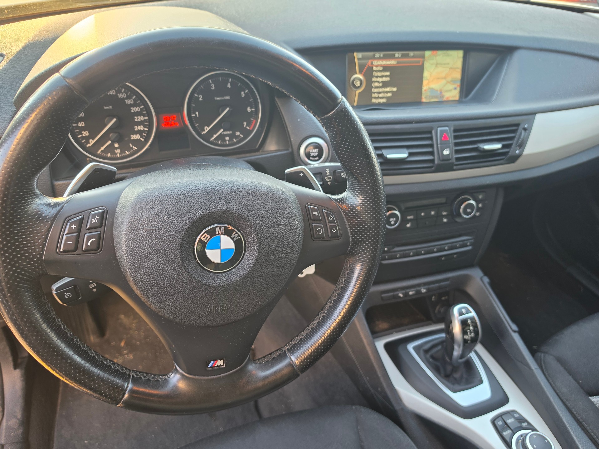 BMW X1 xDrive 20i Steptronic-image-7