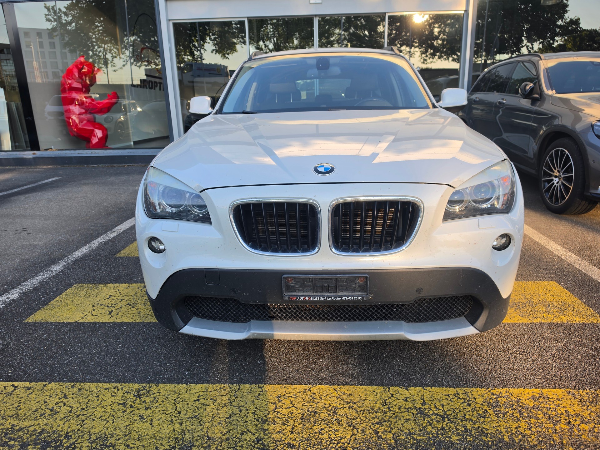 BMW X1 xDrive 20i Steptronic-image-0