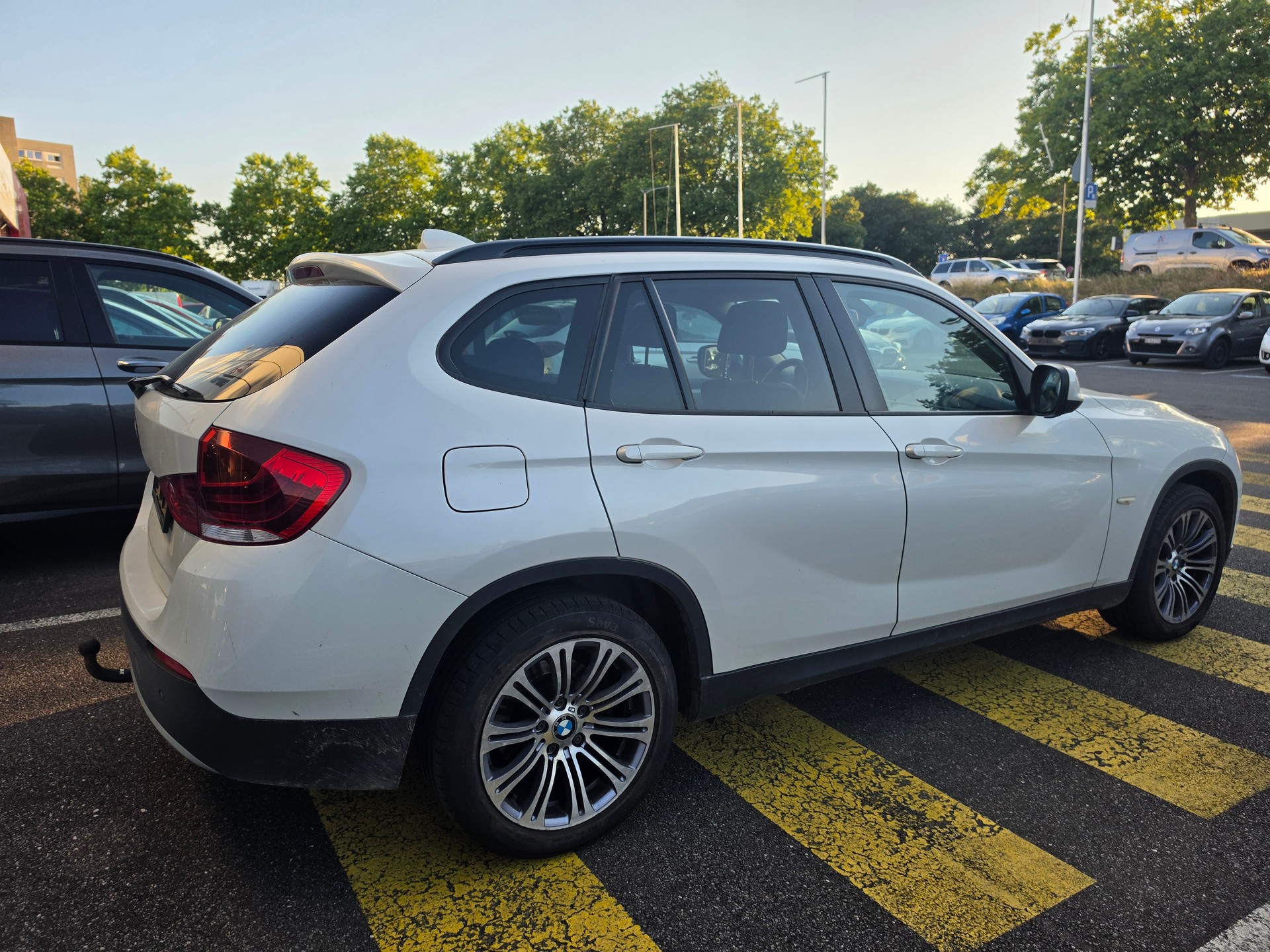 BMW X1 xDrive 20i Steptronic-image-2