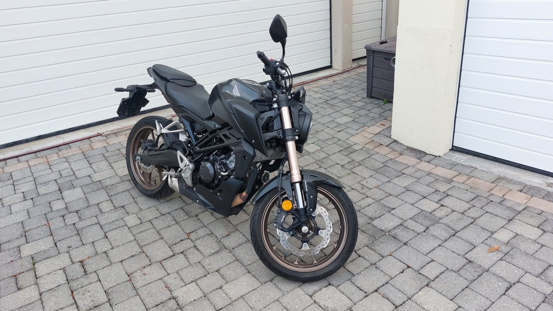 HONDA CB 125 R-image-1