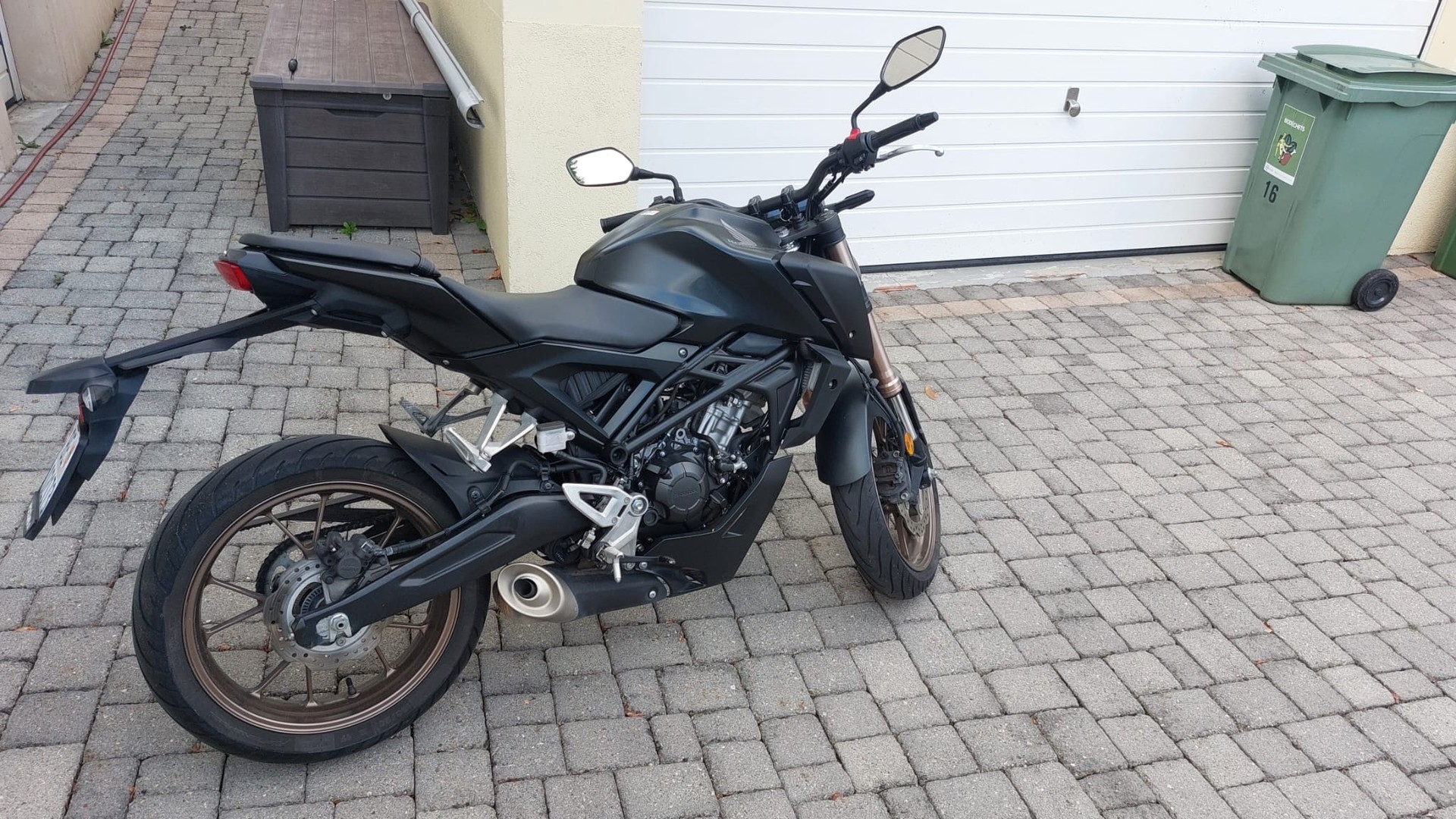 HONDA CB 125 R-image-5
