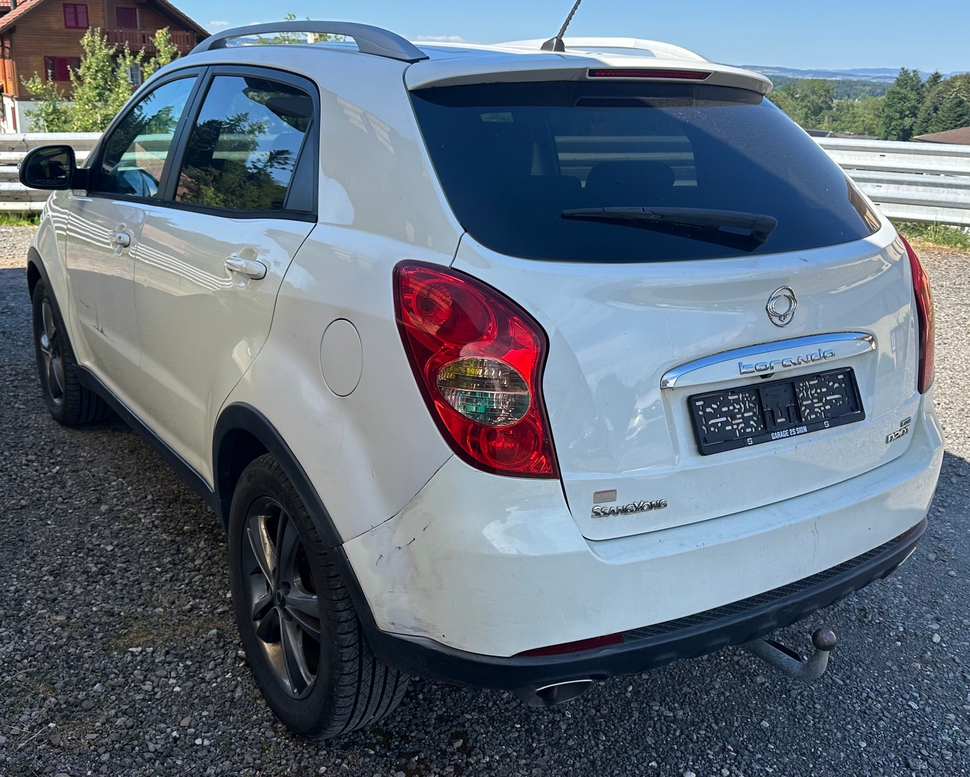 KGM-SsangYong Korando 2.0 e-XDI Quartz 4WD Automatic-image-5