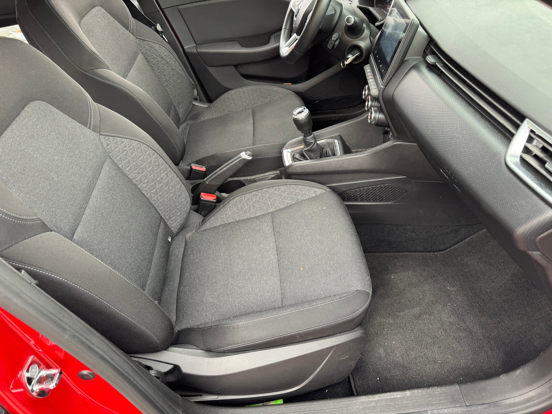 RENAULT Clio 1.0 Business-image-6