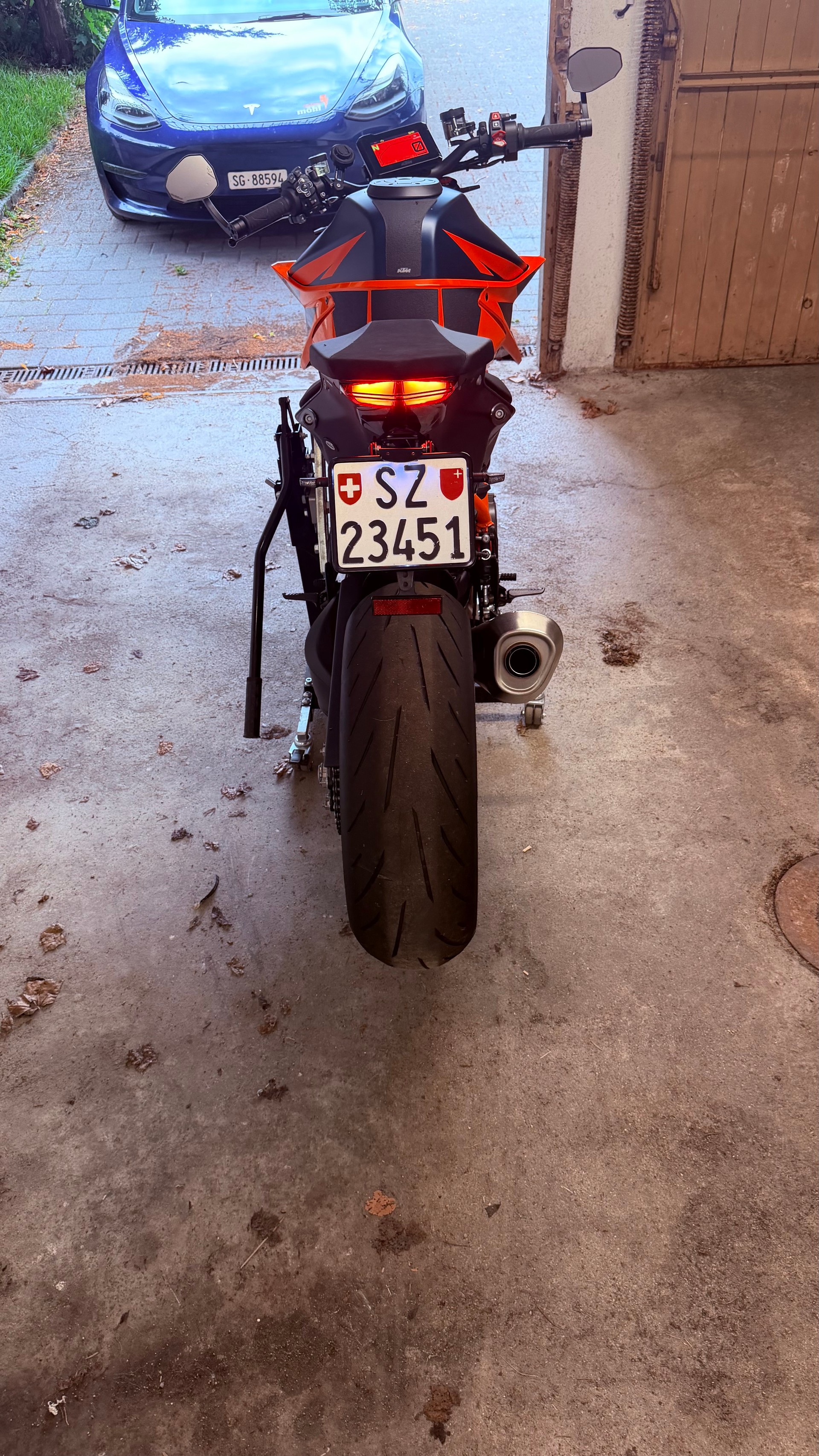 KTM 1290 Super Duke R-image-3