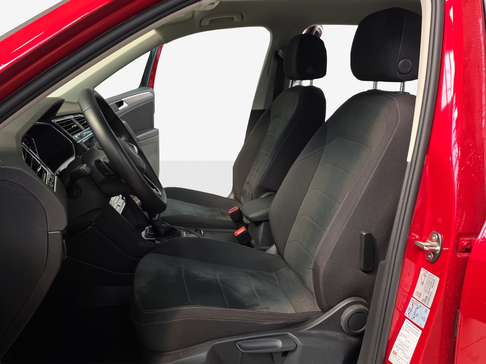 VW Tiguan 2.0TSI Elegance 4Motion DSG-image-7