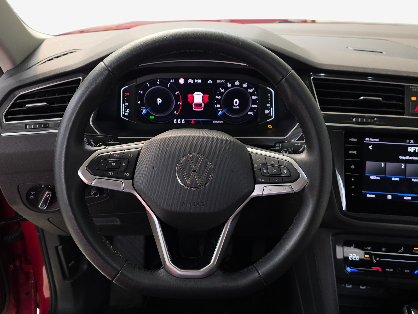 VW Tiguan 2.0TSI Elegance 4Motion DSG-image-9