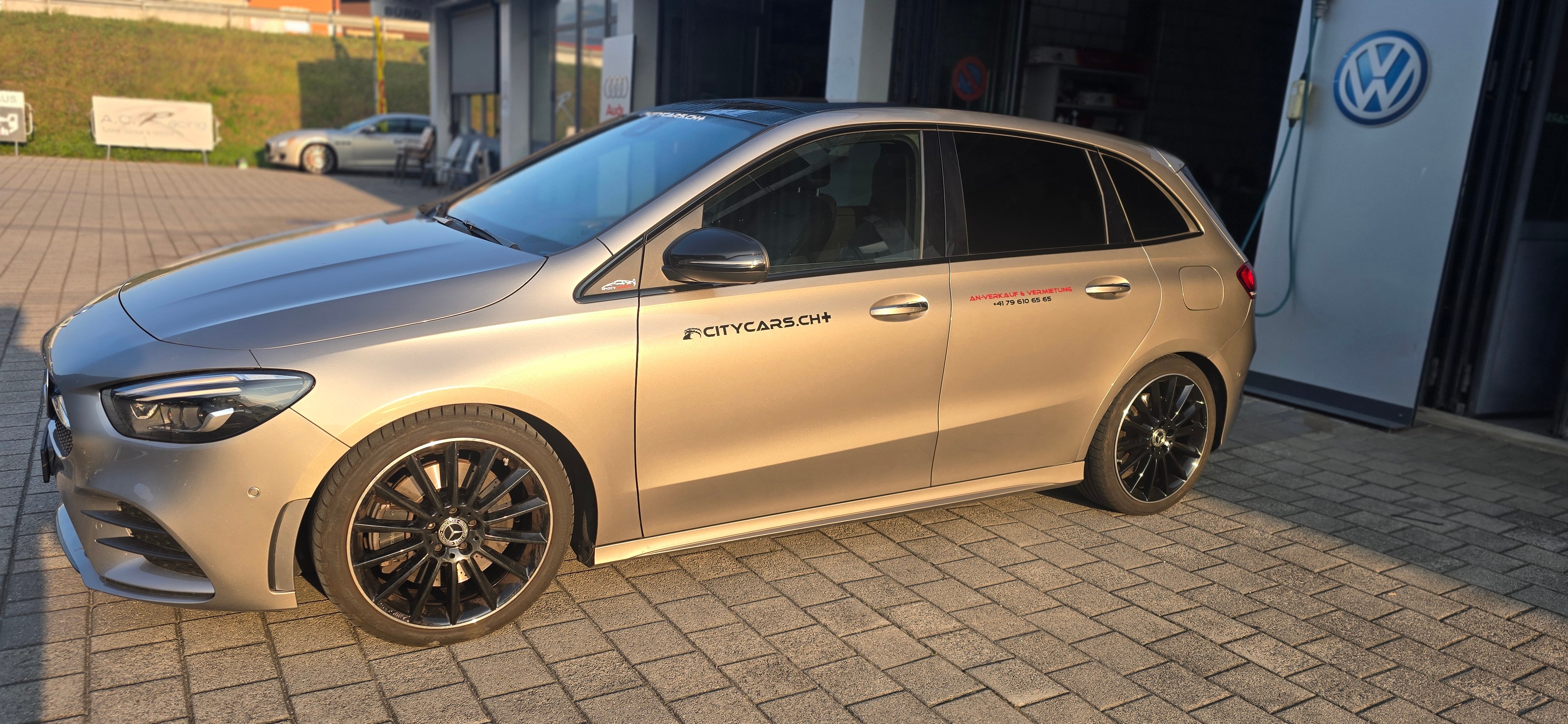 Car photo