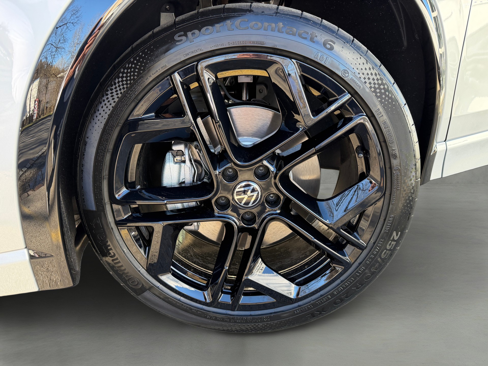 VW Tiguan 2.0 TSI DSG R-Line 4Motion-image-7