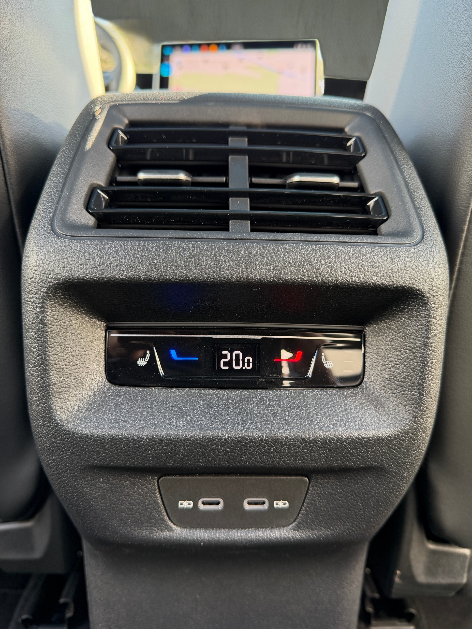 VW Tiguan 2.0 TSI DSG R-Line 4Motion-image-13