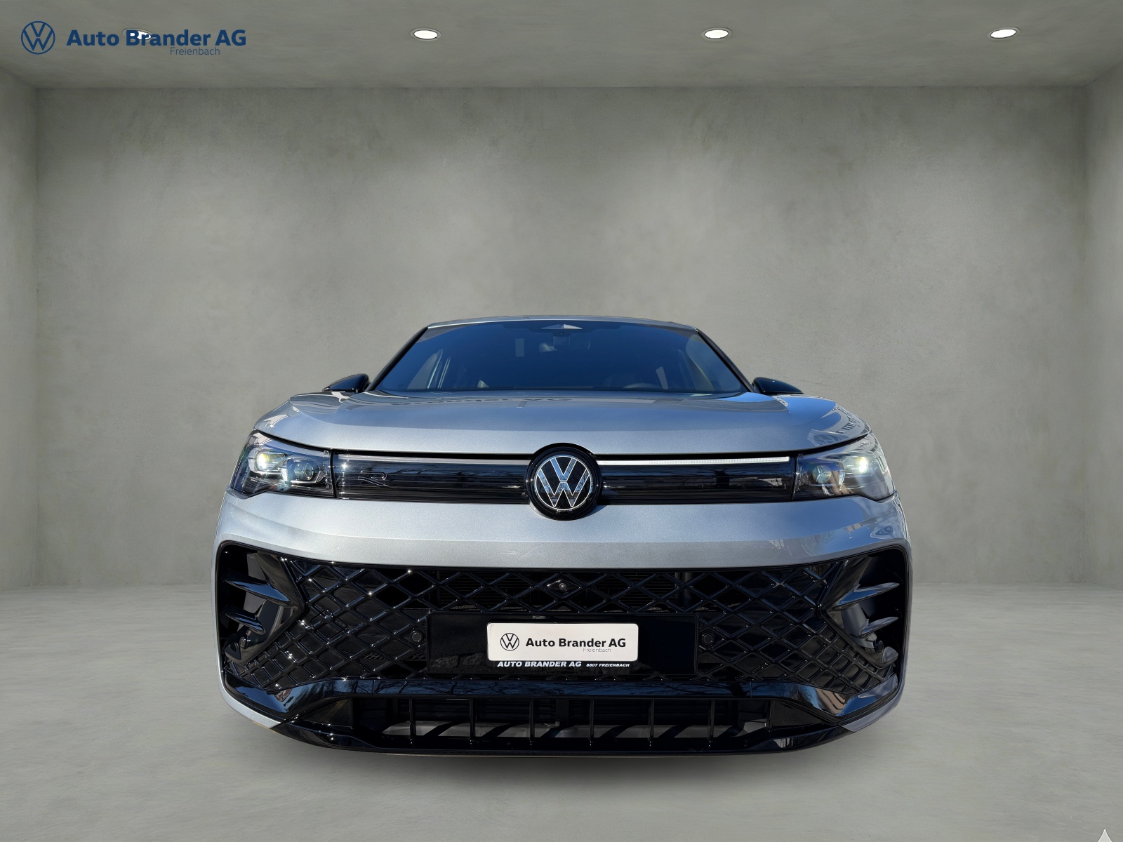 VW Tiguan 2.0 TSI DSG R-Line 4Motion-image-6