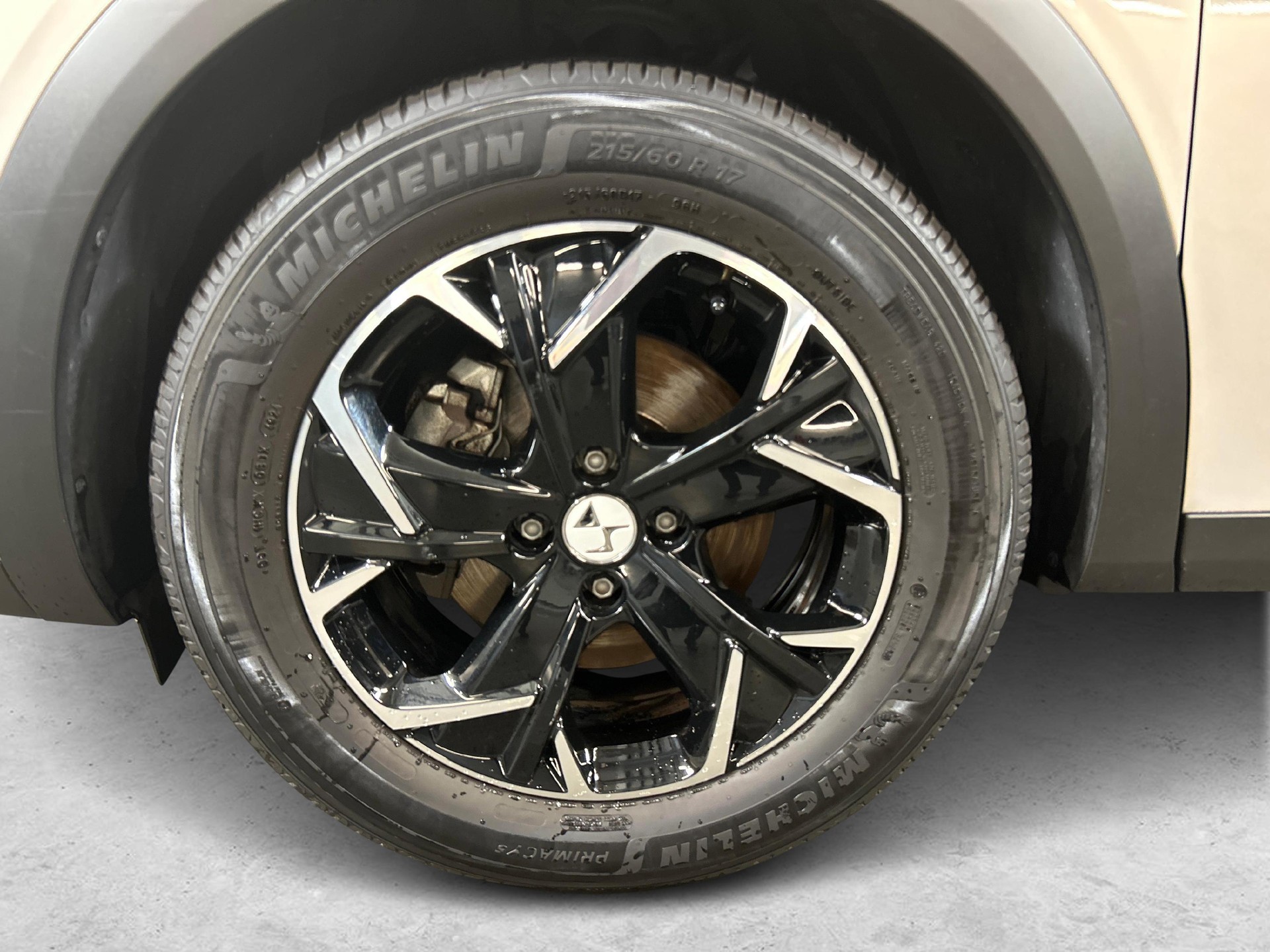 DS AUTOMOBILES 3 Crossback E-Tense So Chic-image-10