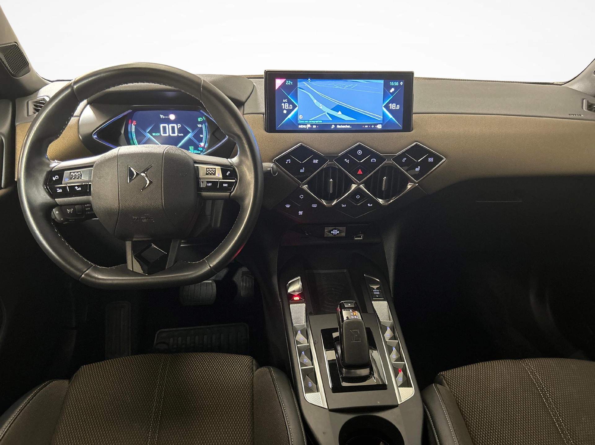 DS AUTOMOBILES 3 Crossback E-Tense So Chic-image-7