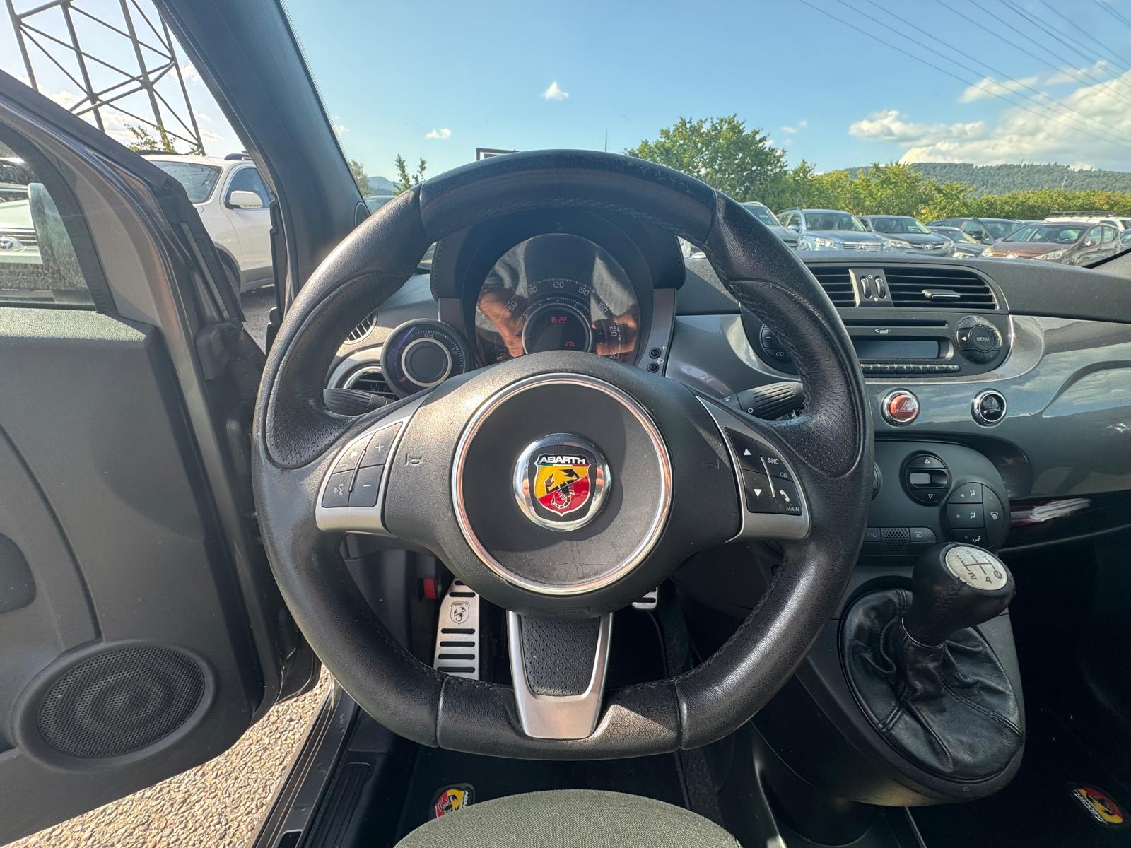 FIAT 500 1.4 16V Turbo Abarth-image-6