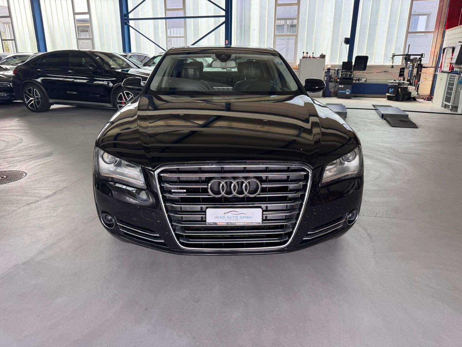 AUDI A8 4.2 FSI quattro**S-Sportsitze,Panodach,Tempomat ACC,Rückfahrtkamera**-image-1