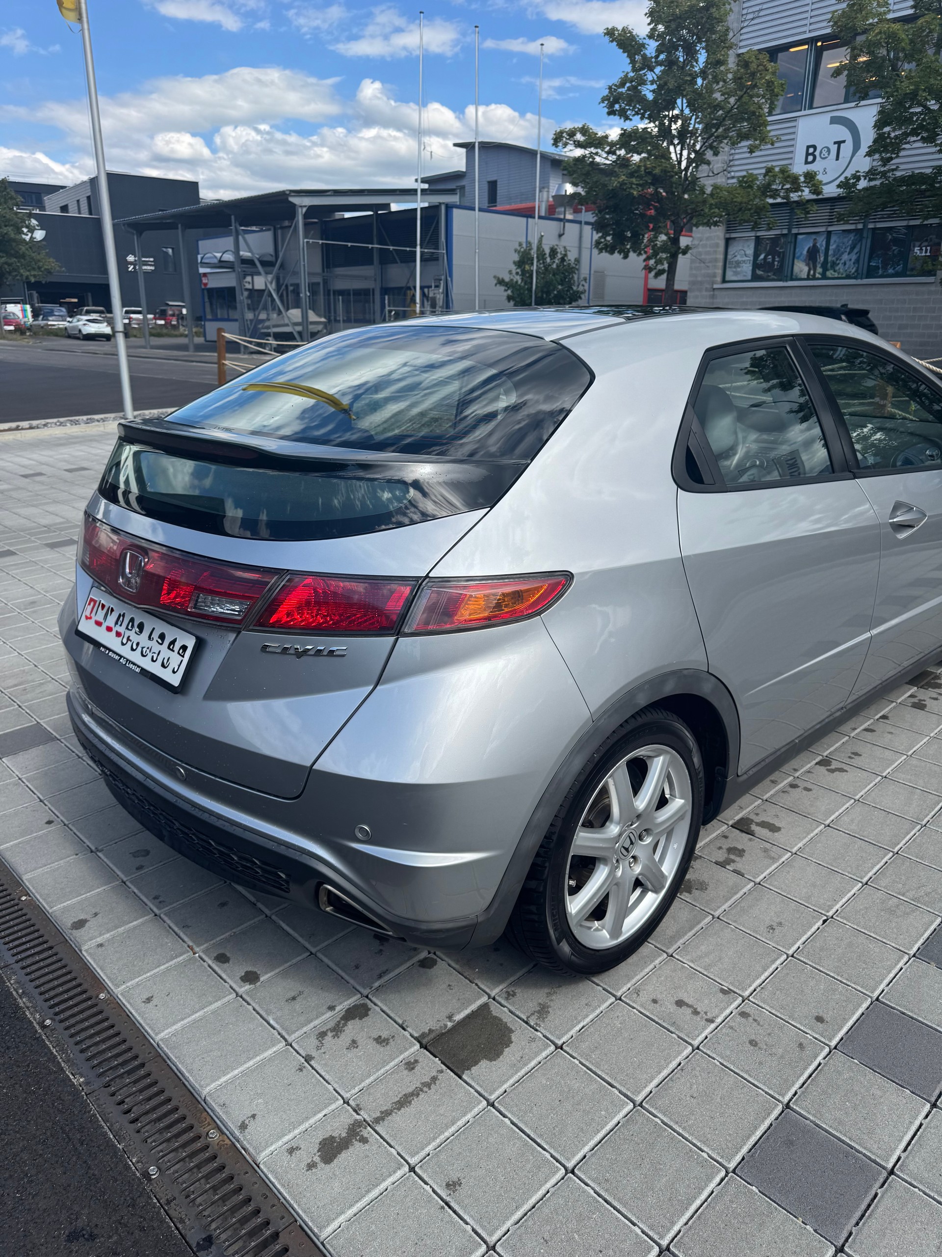 HONDA 1.8i-VTEC-image-3