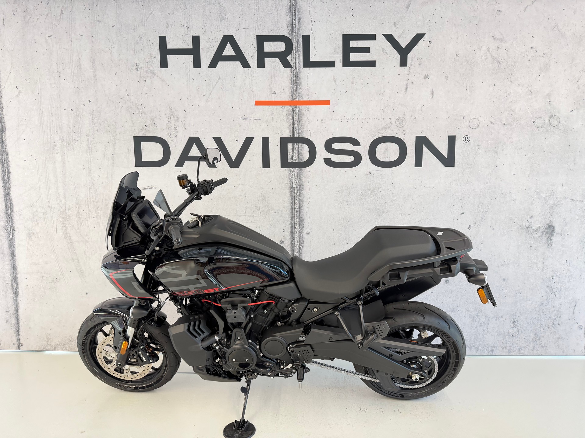 HARLEY-DAVIDSON RA Pan America 1250 ST-showroom-element-3