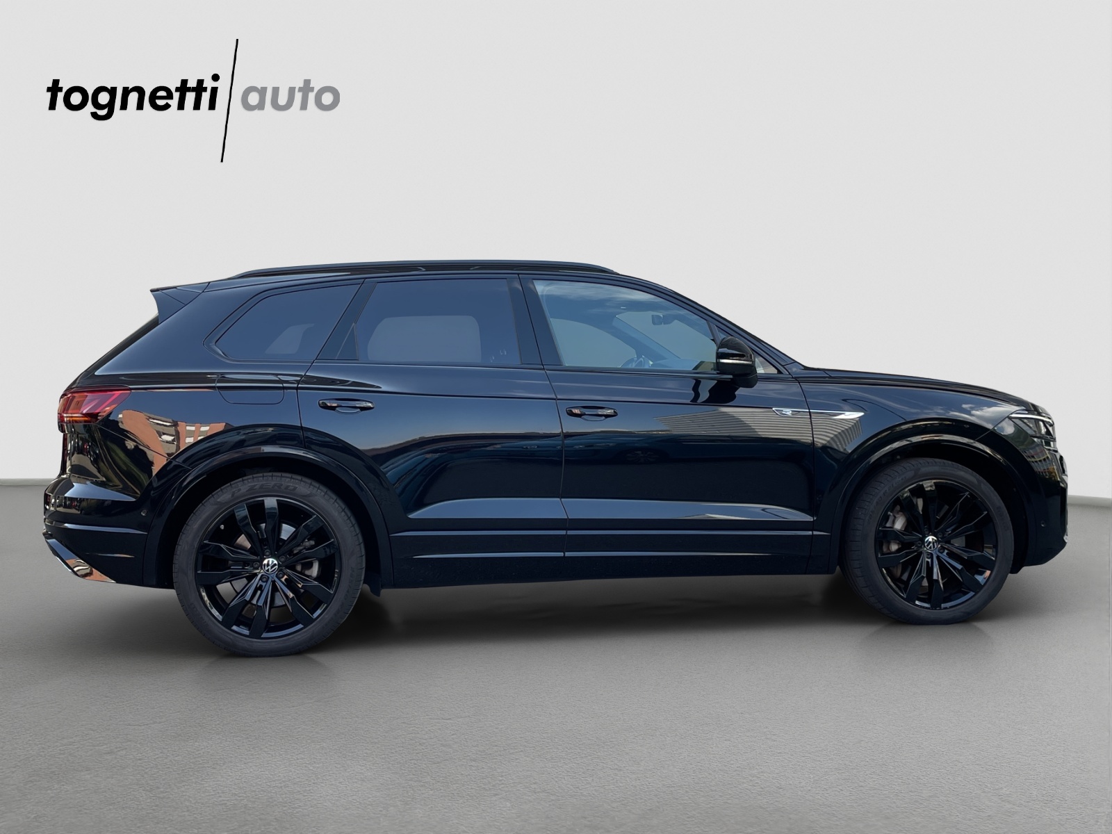 VW Touareg 3.0 TSI eHybrid R Tiptronic-showroom-element-2