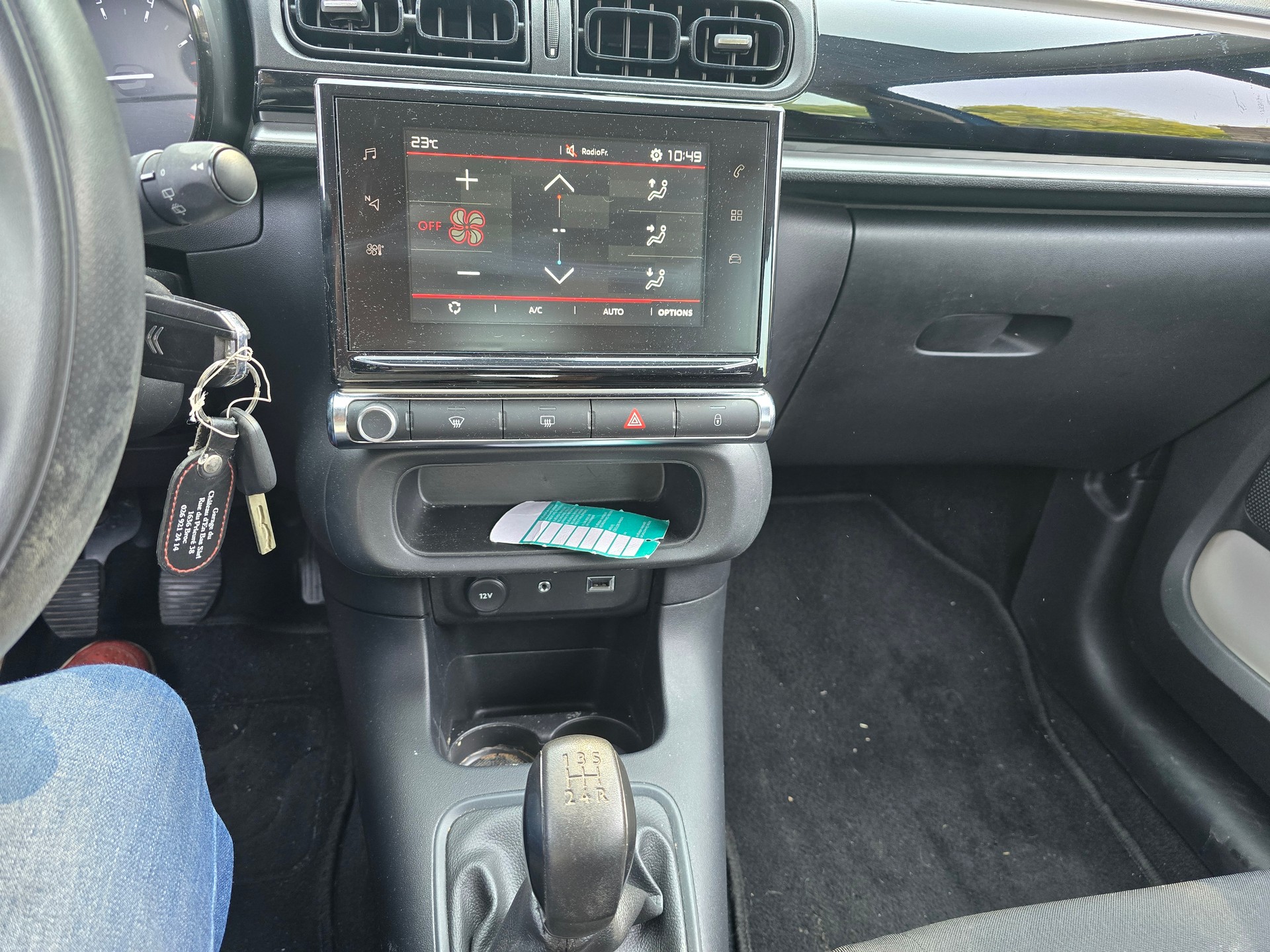 CITROEN C3 1.2i PureTech Feel-image-12