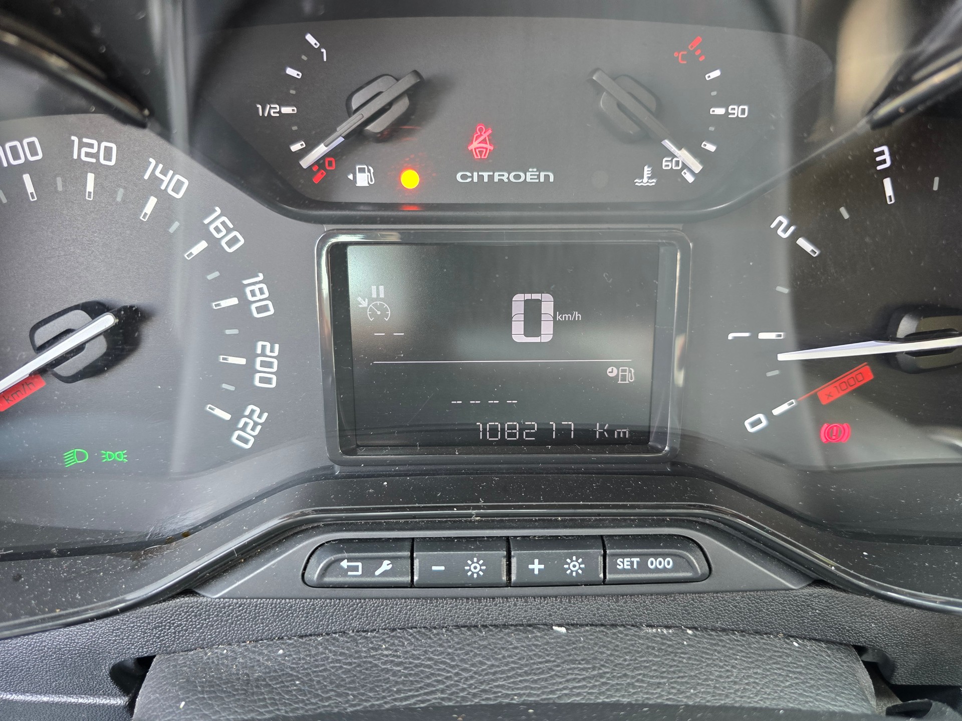 CITROEN C3 1.2i PureTech Feel-image-10
