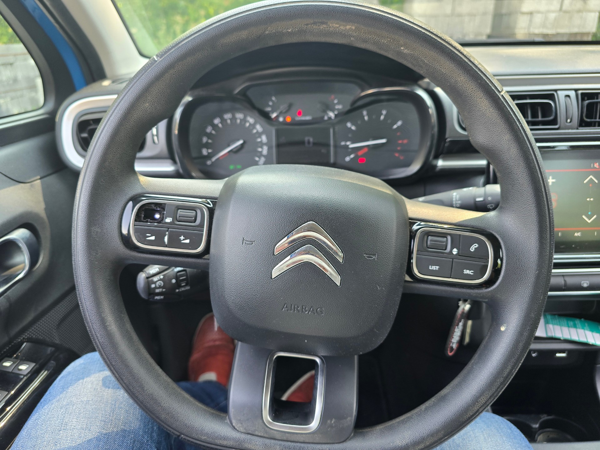 CITROEN C3 1.2i PureTech Feel-image-11