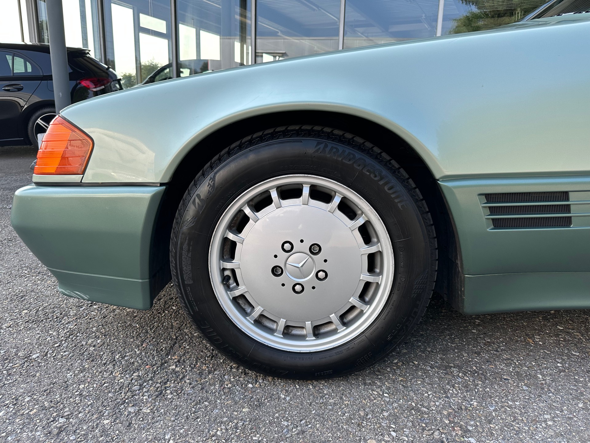 MERCEDES-BENZ SL 500 Automatic-image-9