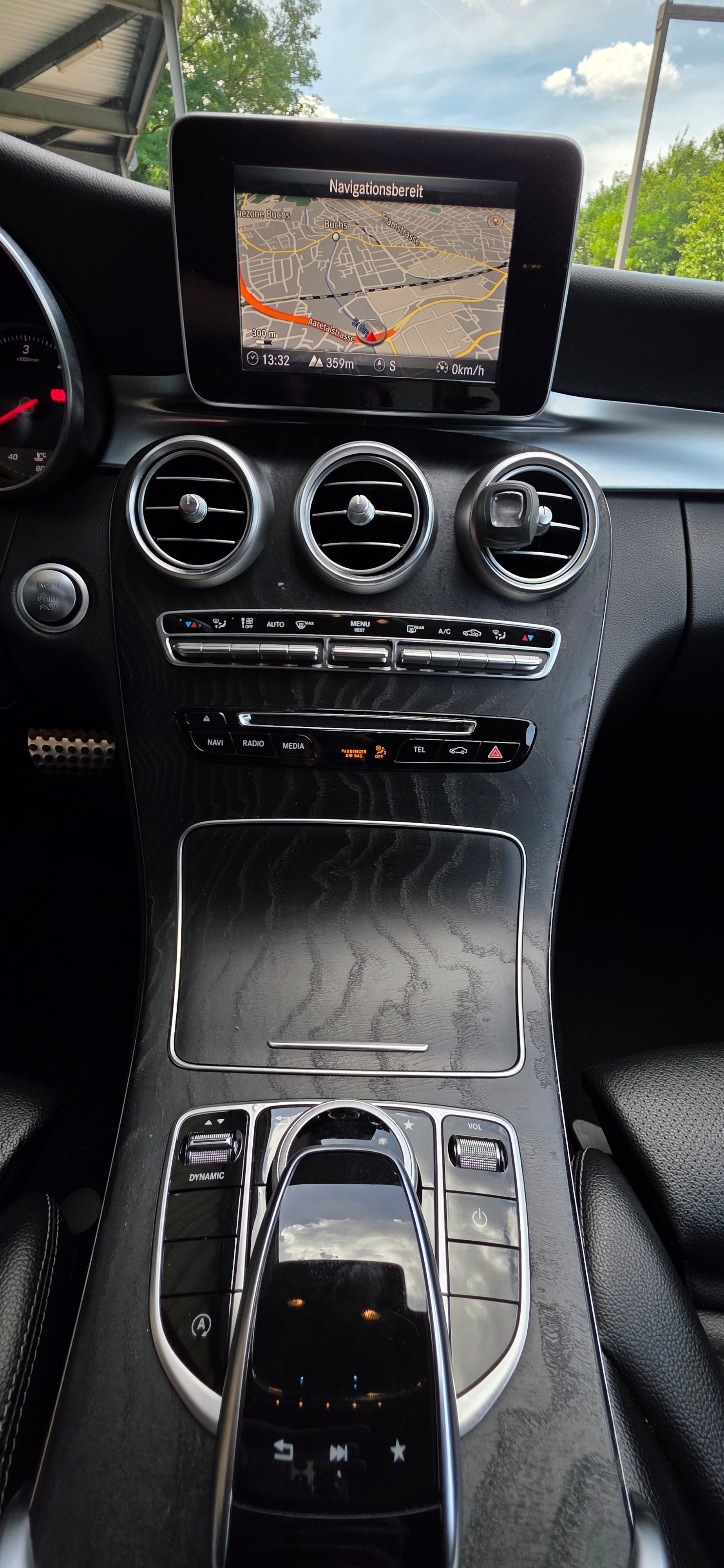 MERCEDES-BENZ C 250 d Swiss Star AMG Line 4Matic 9G-Tronic-image-10