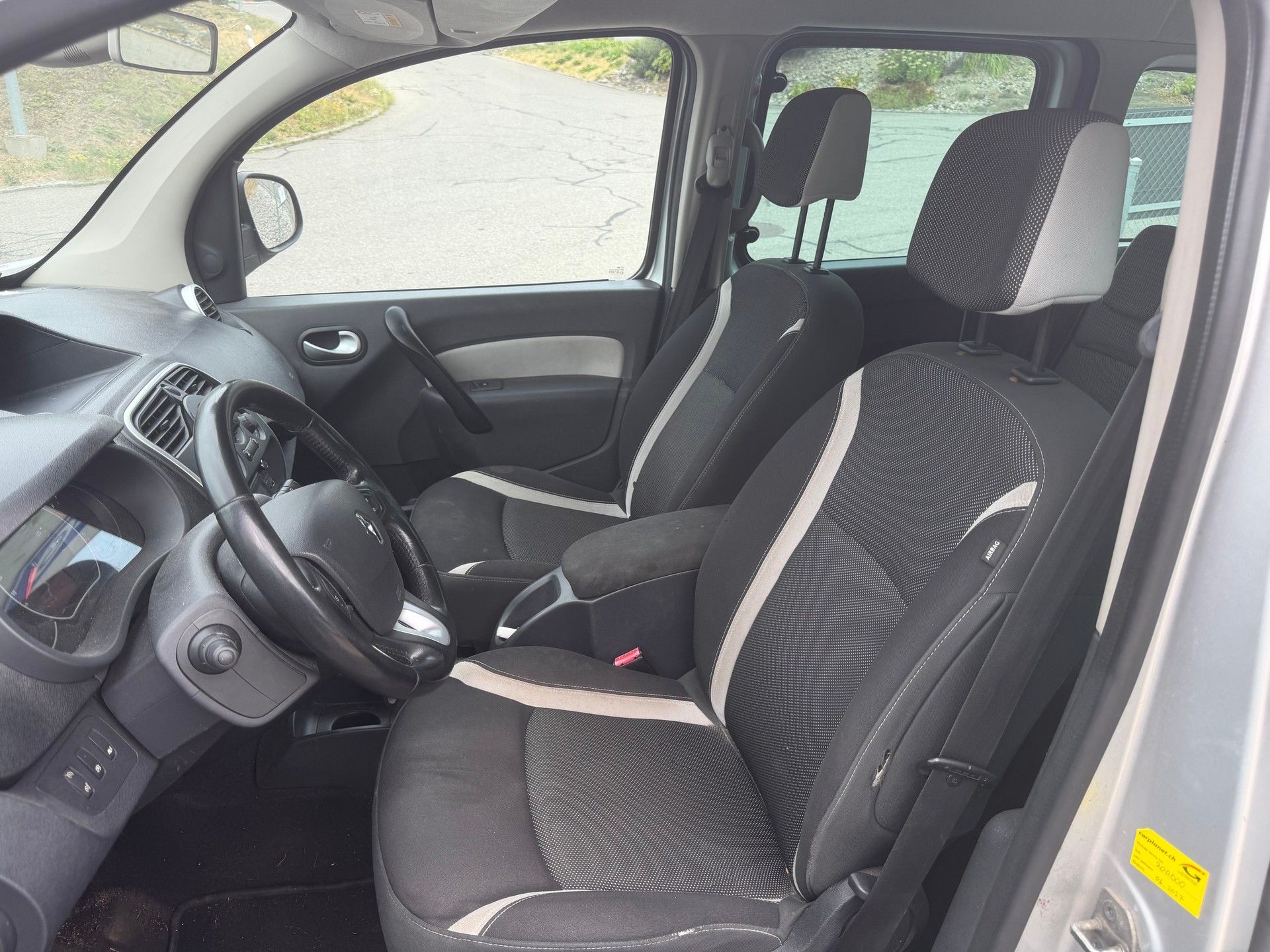RENAULT Kangoo 1.5 dCi Extrem-image-4