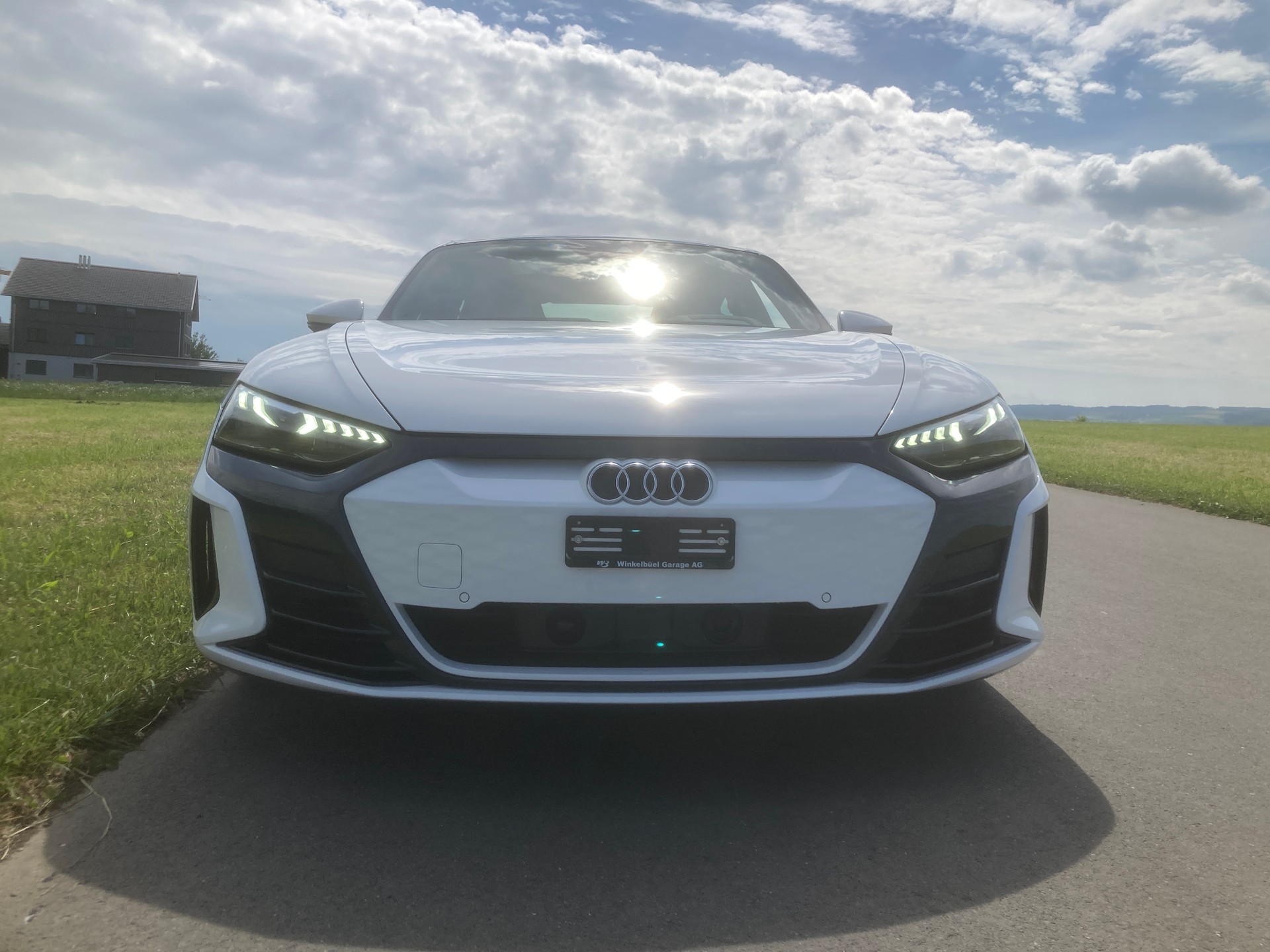 AUDI e-tron GT quattro-image-2