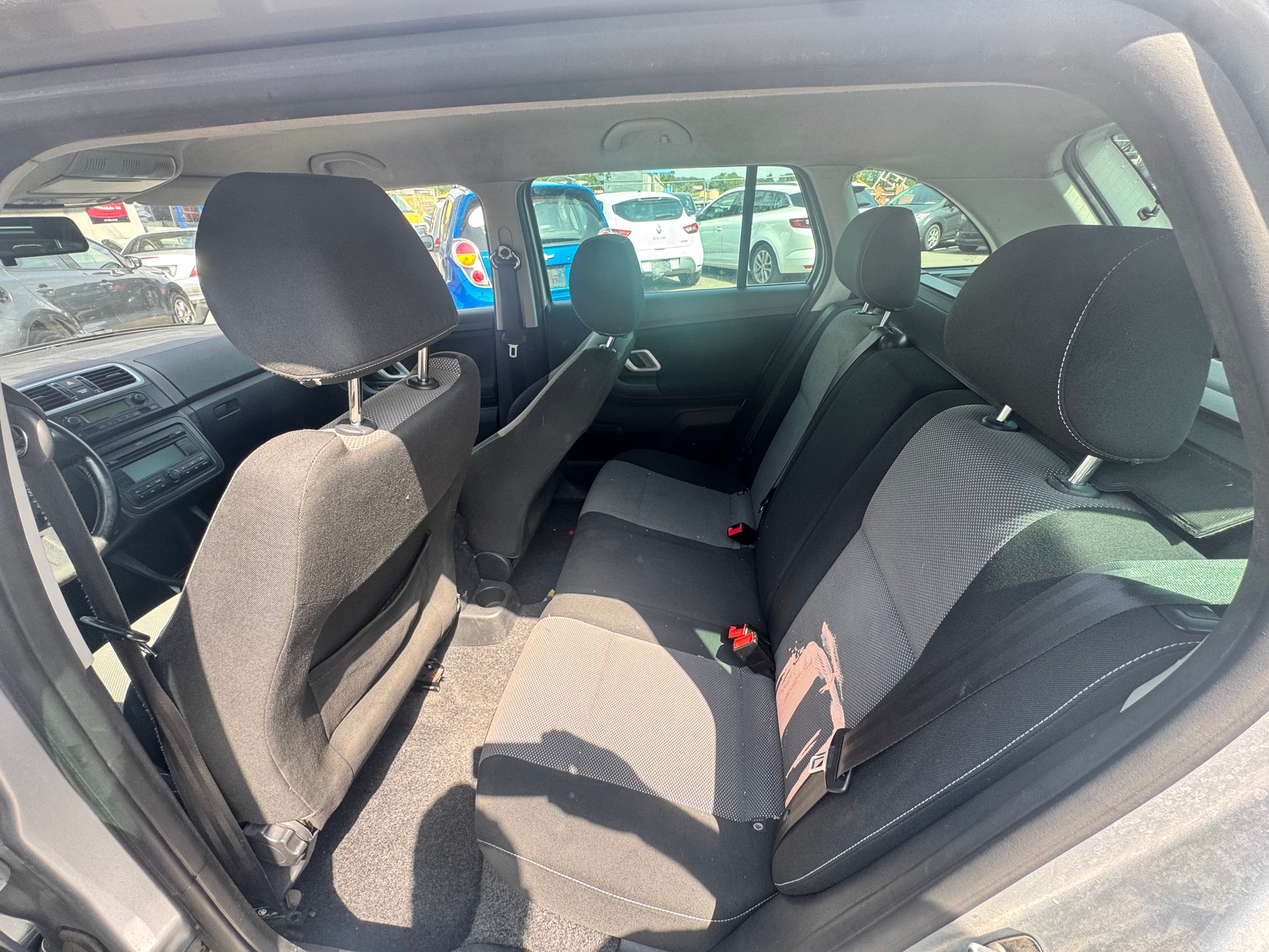 SKODA Fabia 1.9 TDI Ambiente-image-10