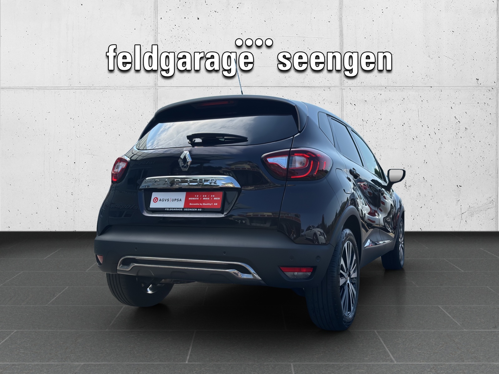 RENAULT Captur 1.3 T 16V Initiale Paris EDC mit Leder und Winterräder-image-4