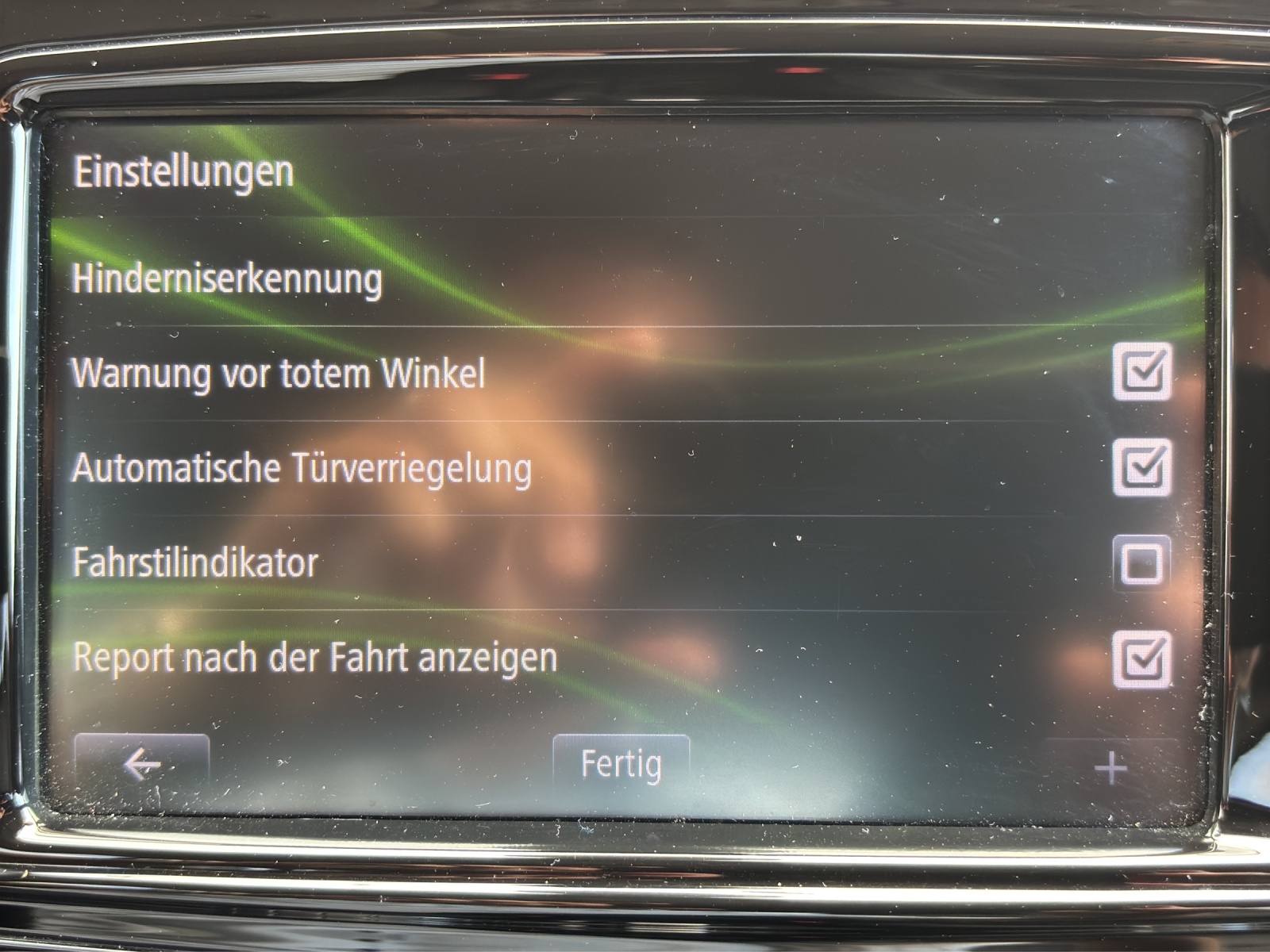 RENAULT Captur 1.3 T 16V Initiale Paris EDC mit Leder und Winterräder-image-19